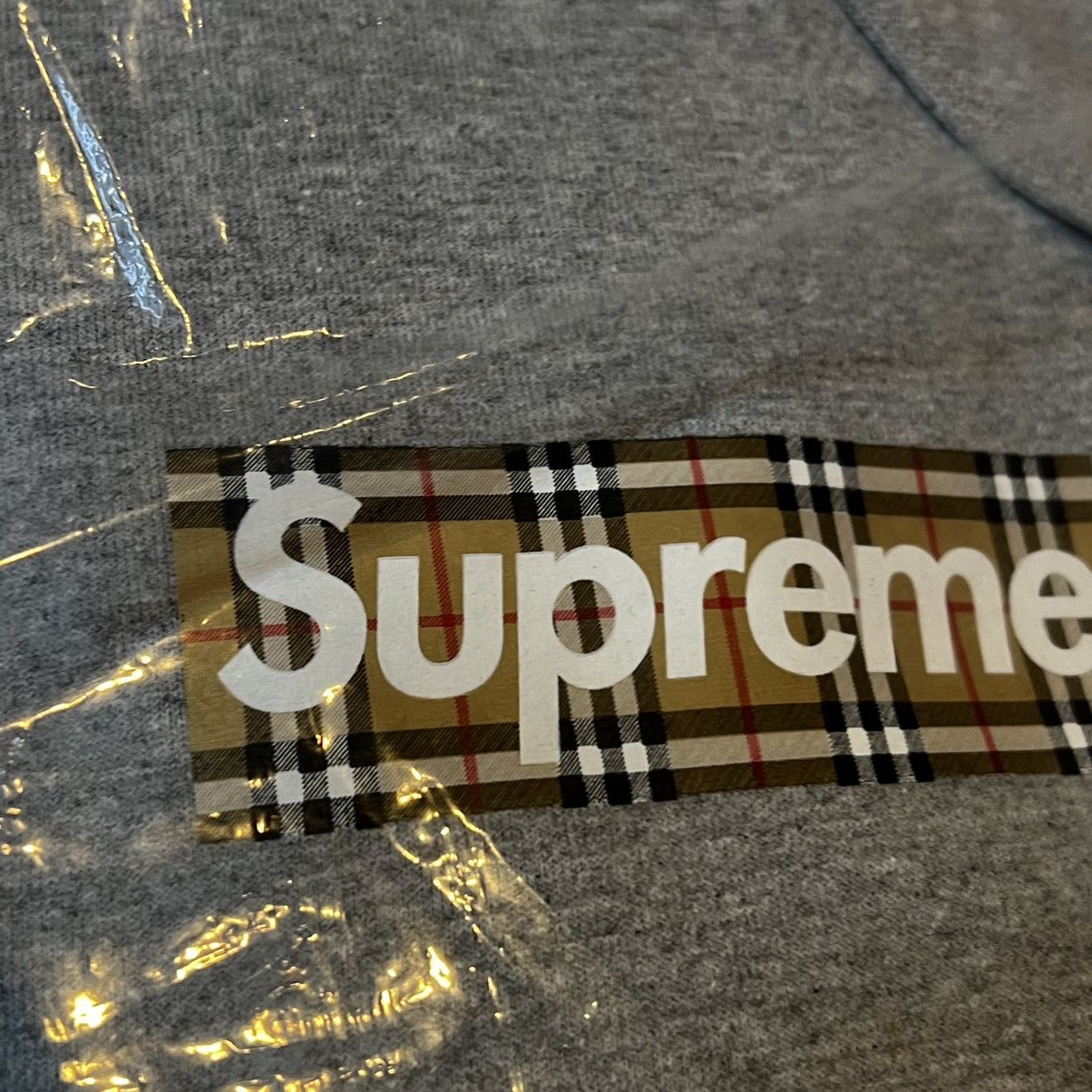 Supreme Supreme x Burberry Box Logo Hoodie Size US XL / EU 56 / 4 - 10 Thumbnail
