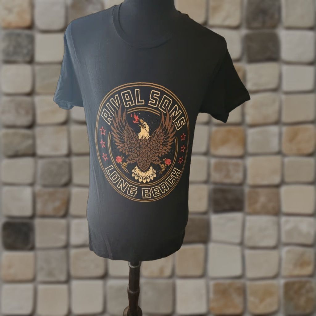 Vintage NWOT Rival Sons Long Beach CA Eagle Graphic Print T Shirt Black M Mens Cotton Crew Neck Short Sleeve Size M Size US M / EU 48-50 / 2 - 1 Thumbnail