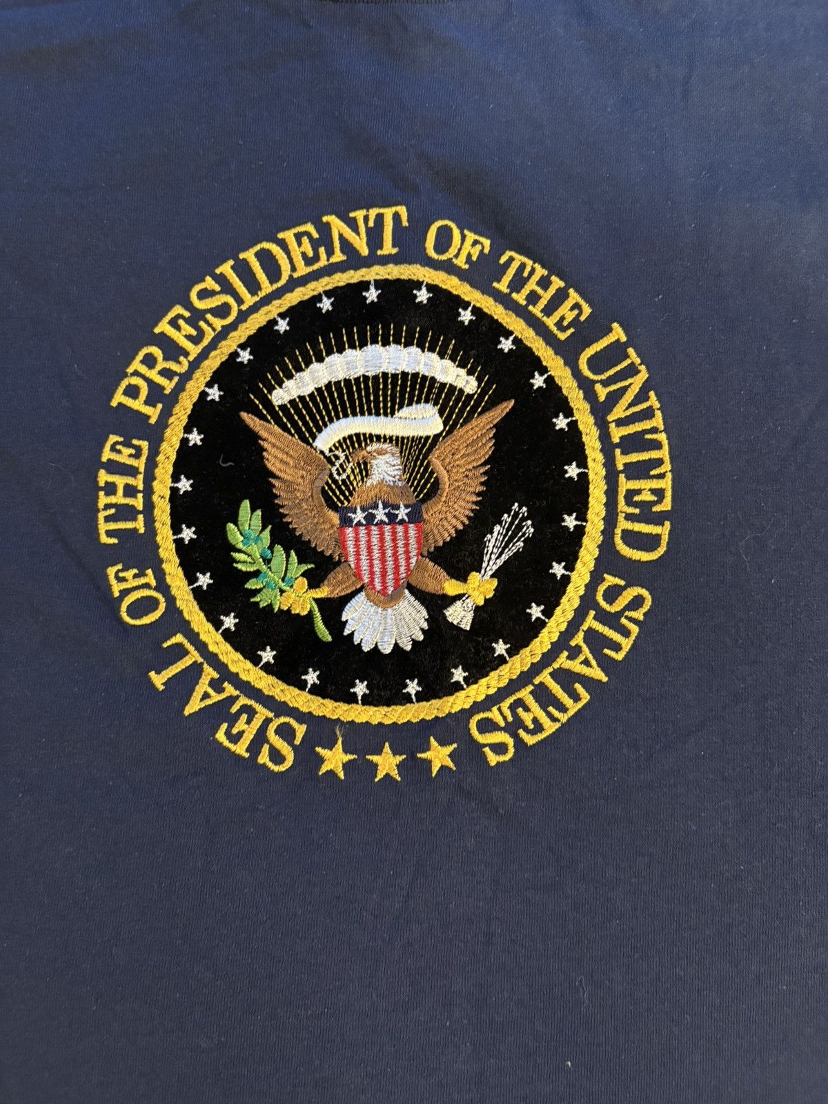 Gildan “Vintage USA Presidential Seal Tee / Streetwear Graphic Size US L / EU 52-54 / 3 - 5 Thumbnail