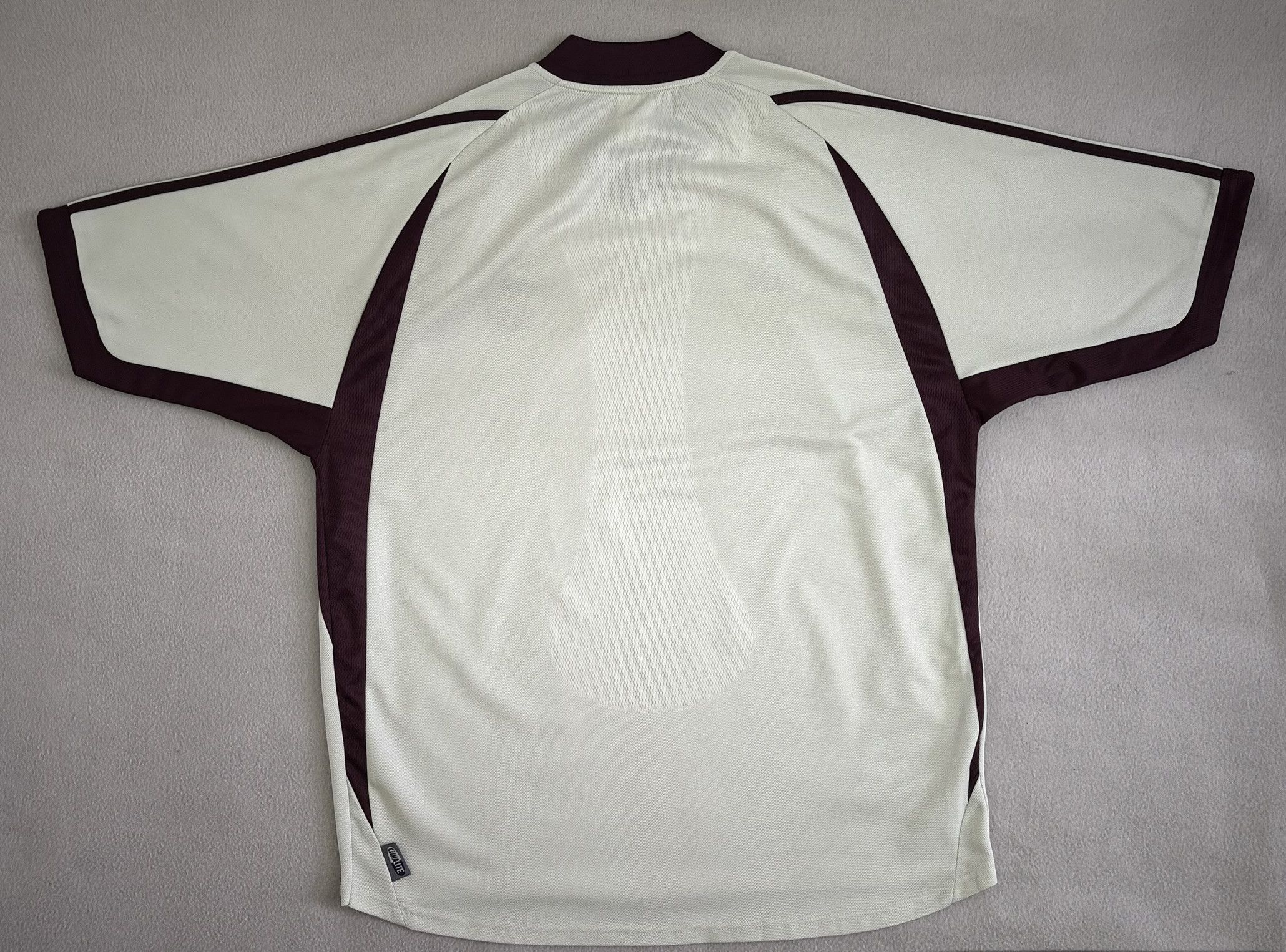 Adidas × Vintage Benfica Lisbon 2001-2002 Adidas Football Jersey size XL Size US XL / EU 56 / 4 - 11 Thumbnail