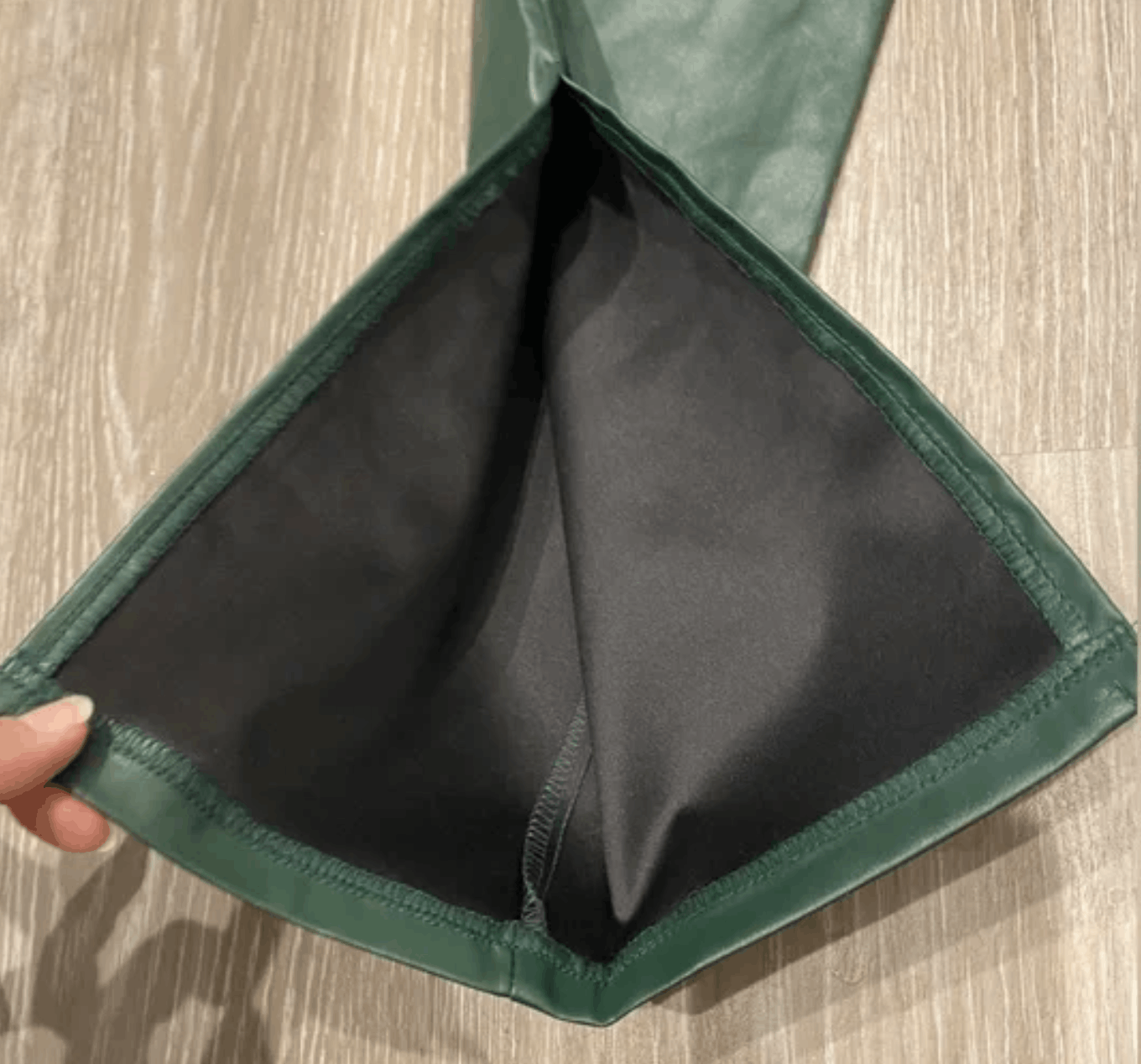 Shein Dark Green Pleather Pants Size 30" / US 8 / IT 44 - 4 Thumbnail