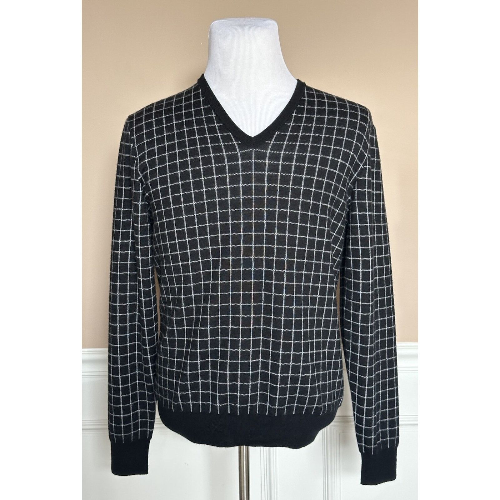 Ralph Lauren Purple Label Ralph Lauren Purple Label V-Neck Cashmere Black Sweater M Size US M / EU 48-50 / 2 - 1 Thumbnail
