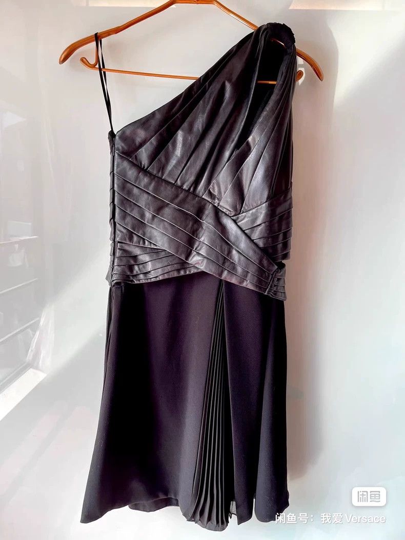 Versace Versace Sheepskin dress Size L / US 10 / IT 46 - 2 Thumbnail