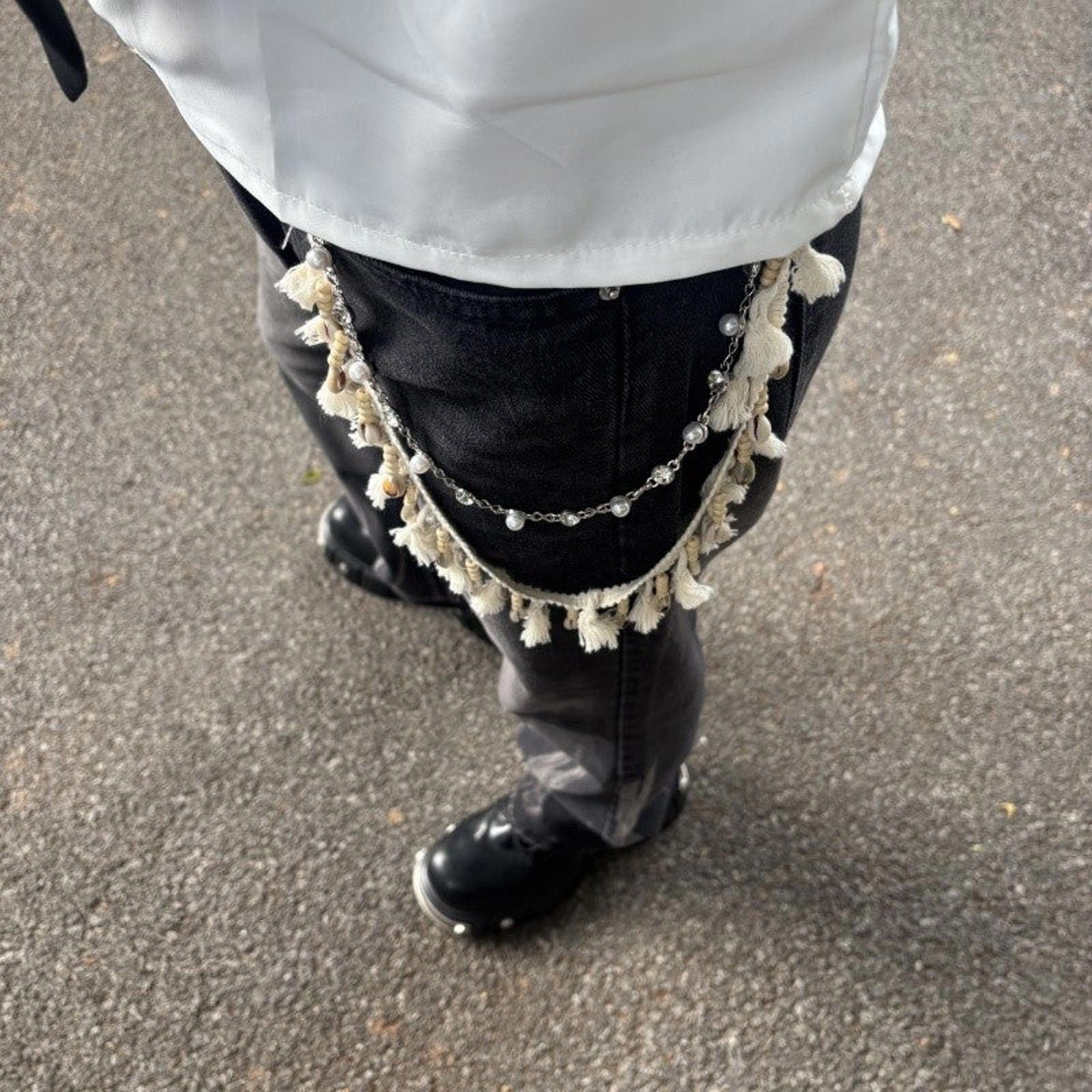Jewelry Double Layer Wallet Chain - Pearl, Shell, Tassel Detail Size ONE SIZE - 2 Thumbnail