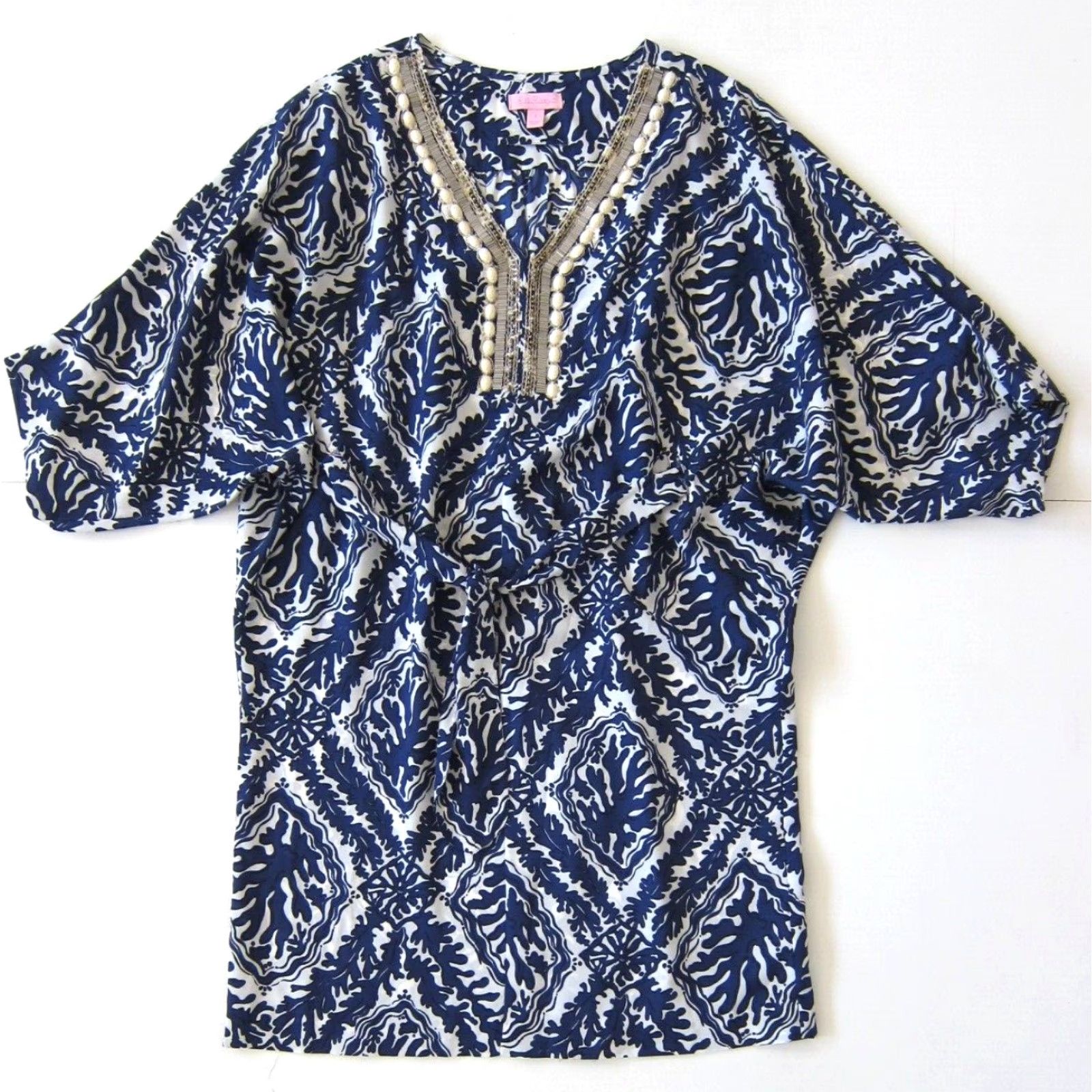 Lilly Pulitzer Lilly Pulitzer Blue White Floral V-Neck 3/4 Sleeve Beaded Tunic Shirt Dress S Size S / US 4 / IT 40 - 2 Thumbnail