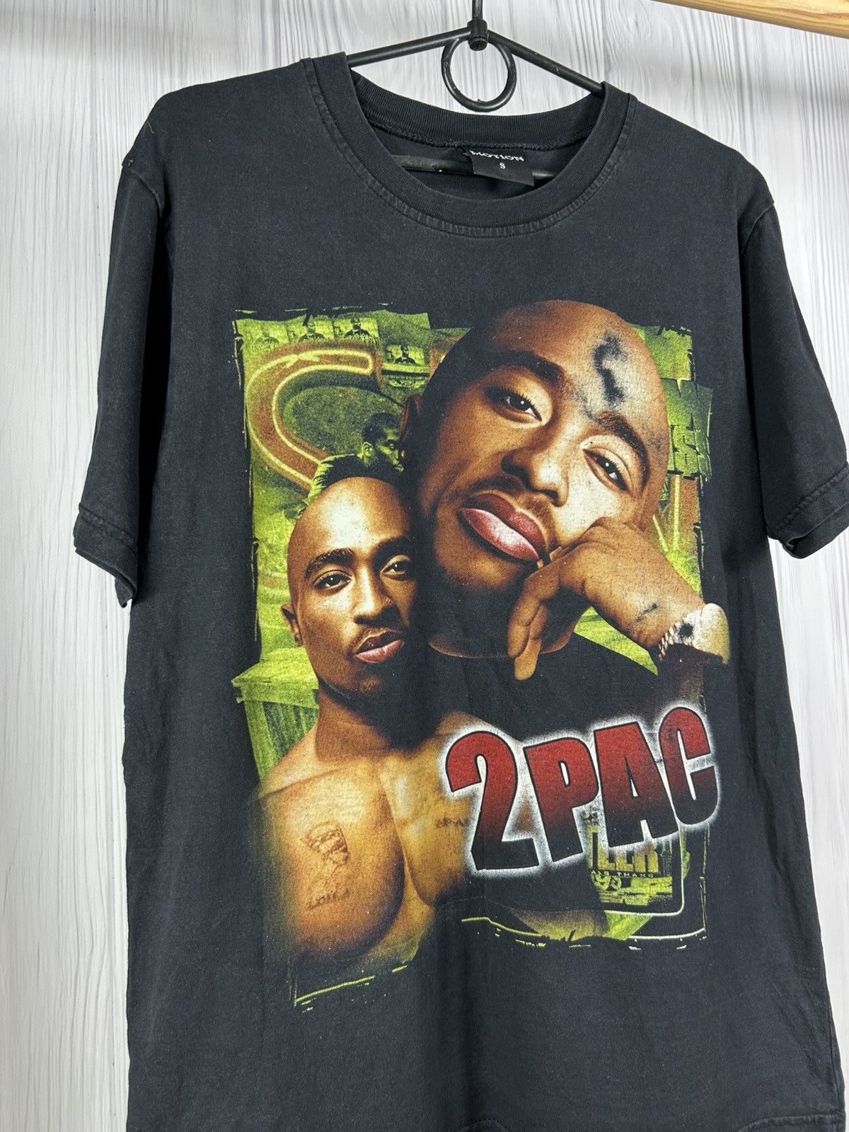 Band Tees Vintage AOP 2Pac Tupac Big Logo T-Shirt Size S Size US S / EU 44-46 / 1 - 3 Thumbnail