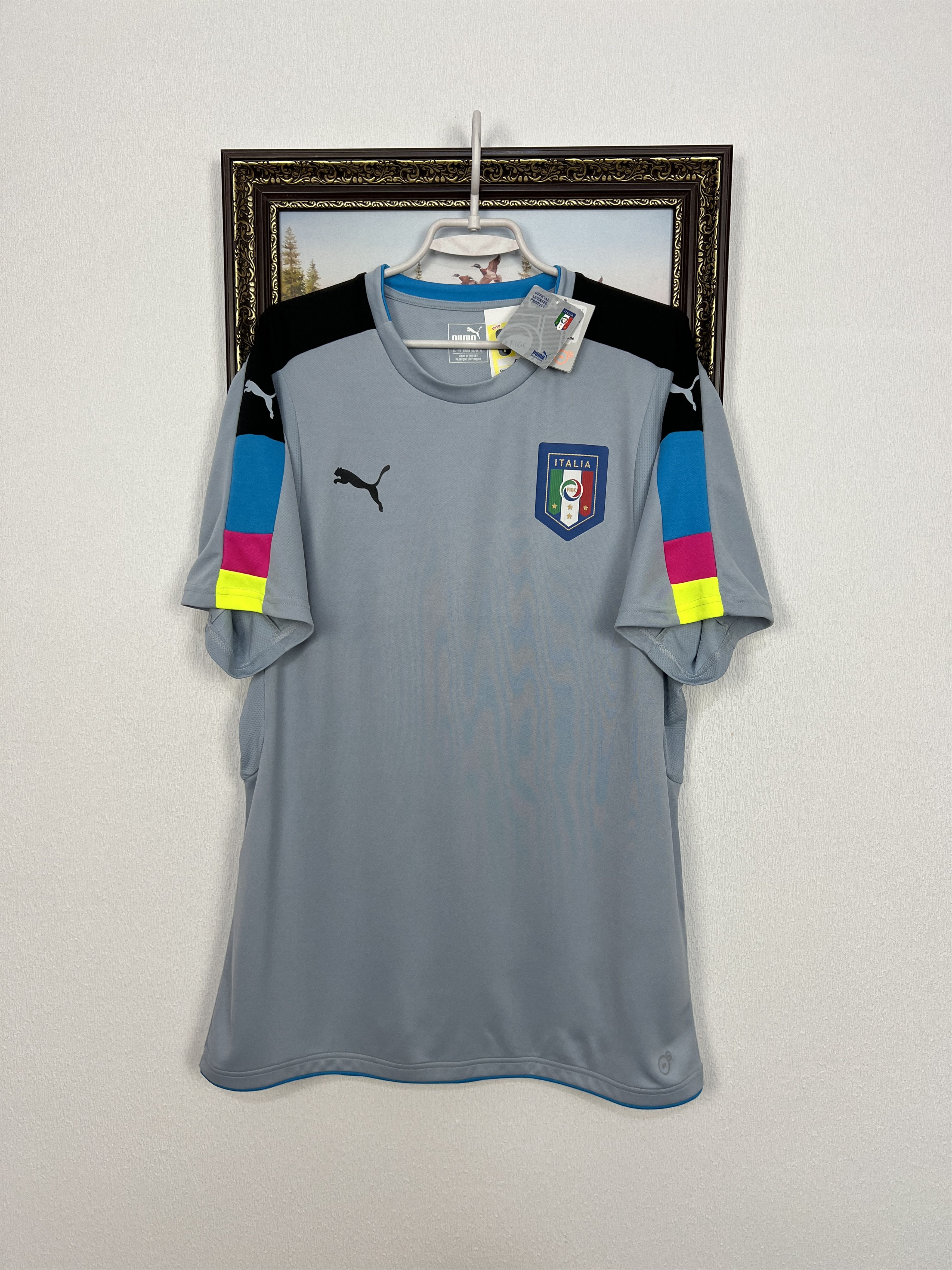 Puma Italy Goalkeeper football shirt 2016 Soccer Puma Maglia Size US XL / EU 56 / 4 - 1 Thumbnail