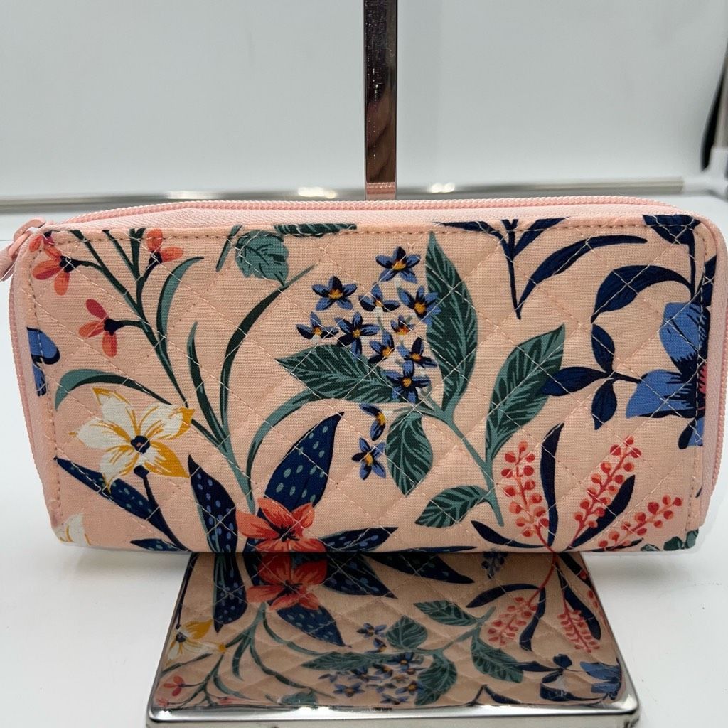 Other Vera Bradley RFID Jordan Continental Wallet Size ONE SIZE - 1 Thumbnail