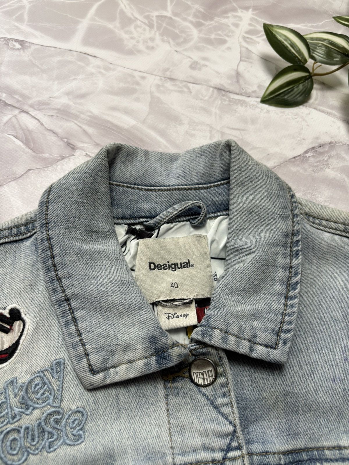 Desigual DESIGUAL DISNEY MICKEY MOUSE Denim Jacket Distressed Size M / US 6-8 / IT 42-44 - 12 Thumbnail