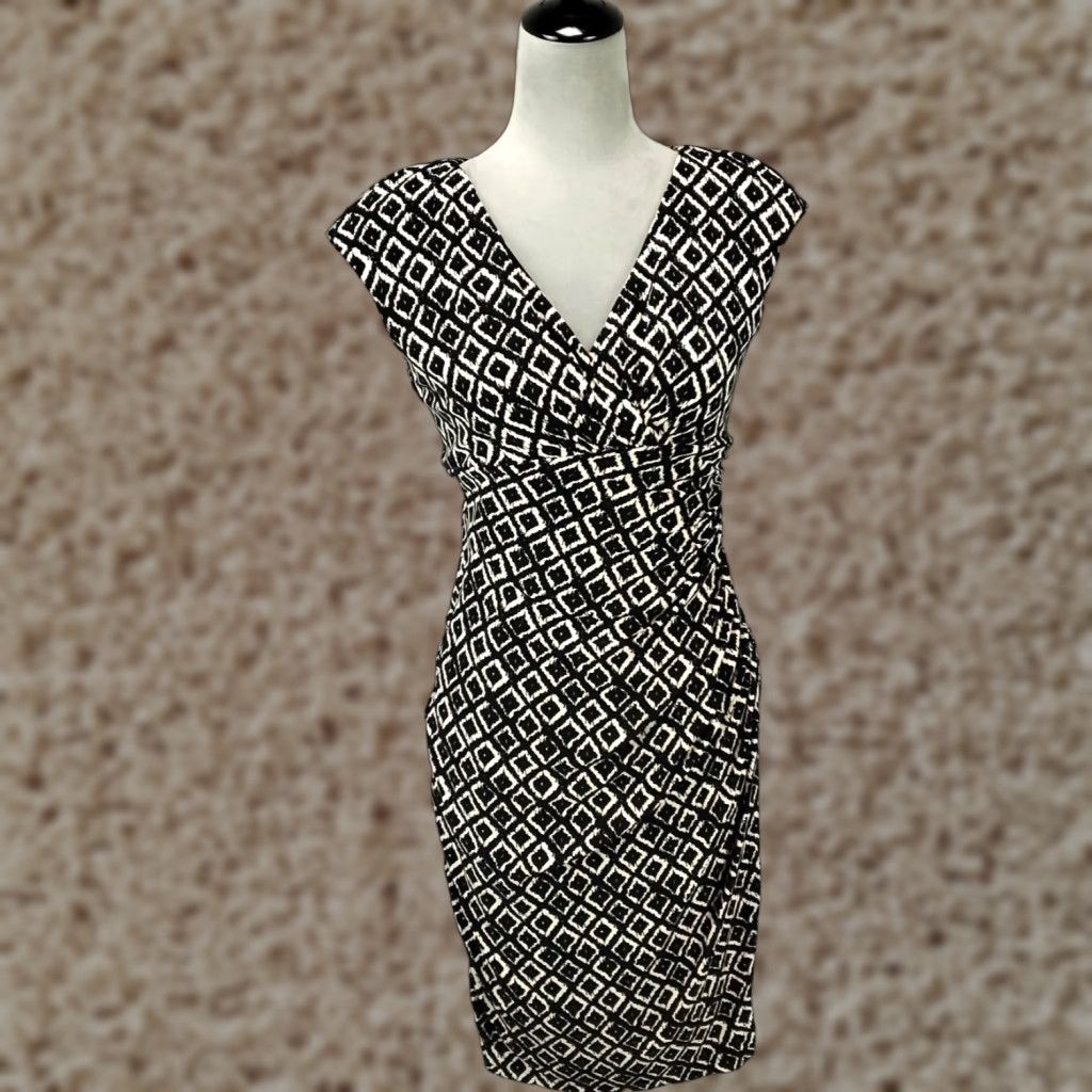 Ralph Lauren Ralph Lauren Dress Womens Size 6 Black White Geometric Ruched Side Slit V-Neck Midi Sheath Bodycon Size M / US 6-8 / IT 42-44 - 1 Thumbnail
