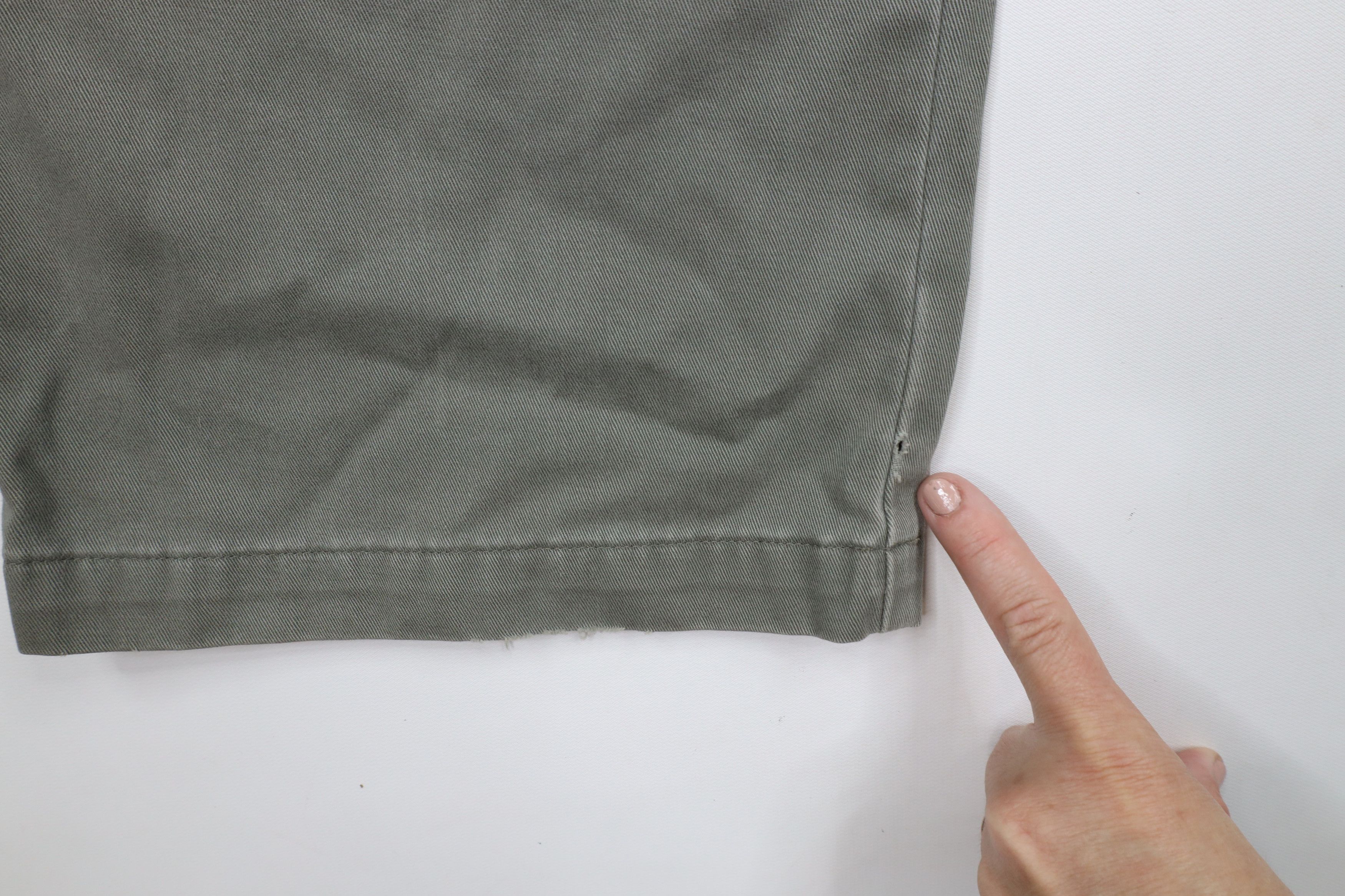 Eddie Bauer × Vintage Vintage 90s Eddie Bauer Pleated Wide Leg Chino Pants Green Size US 40 / EU 56 - 7 Thumbnail