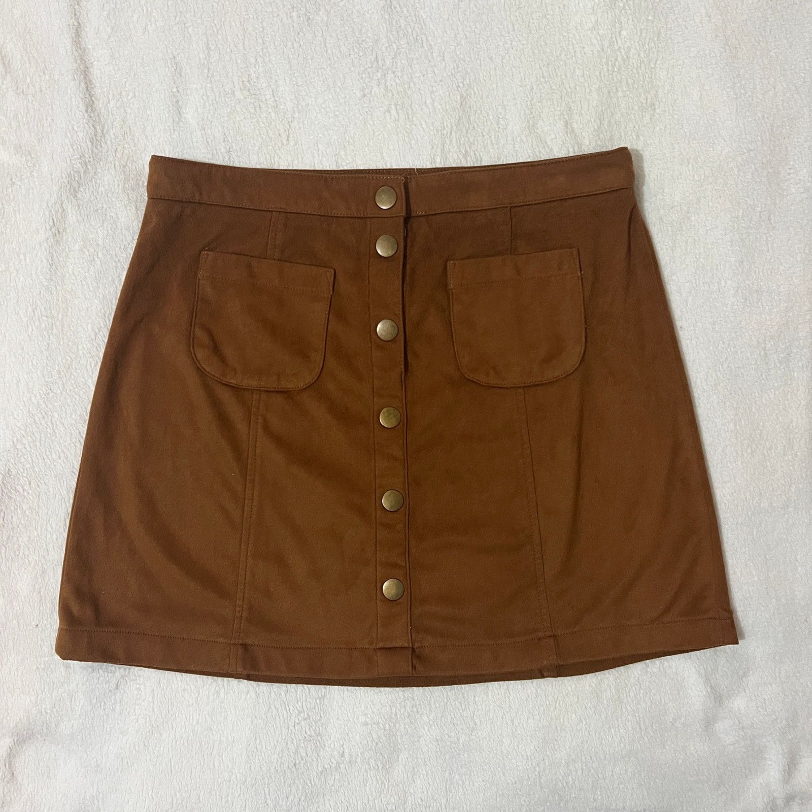 Garage Button Front 2 Square Pocket Faux Suede Skirt Size 28" / US 6 / IT 42 - 16 Thumbnail