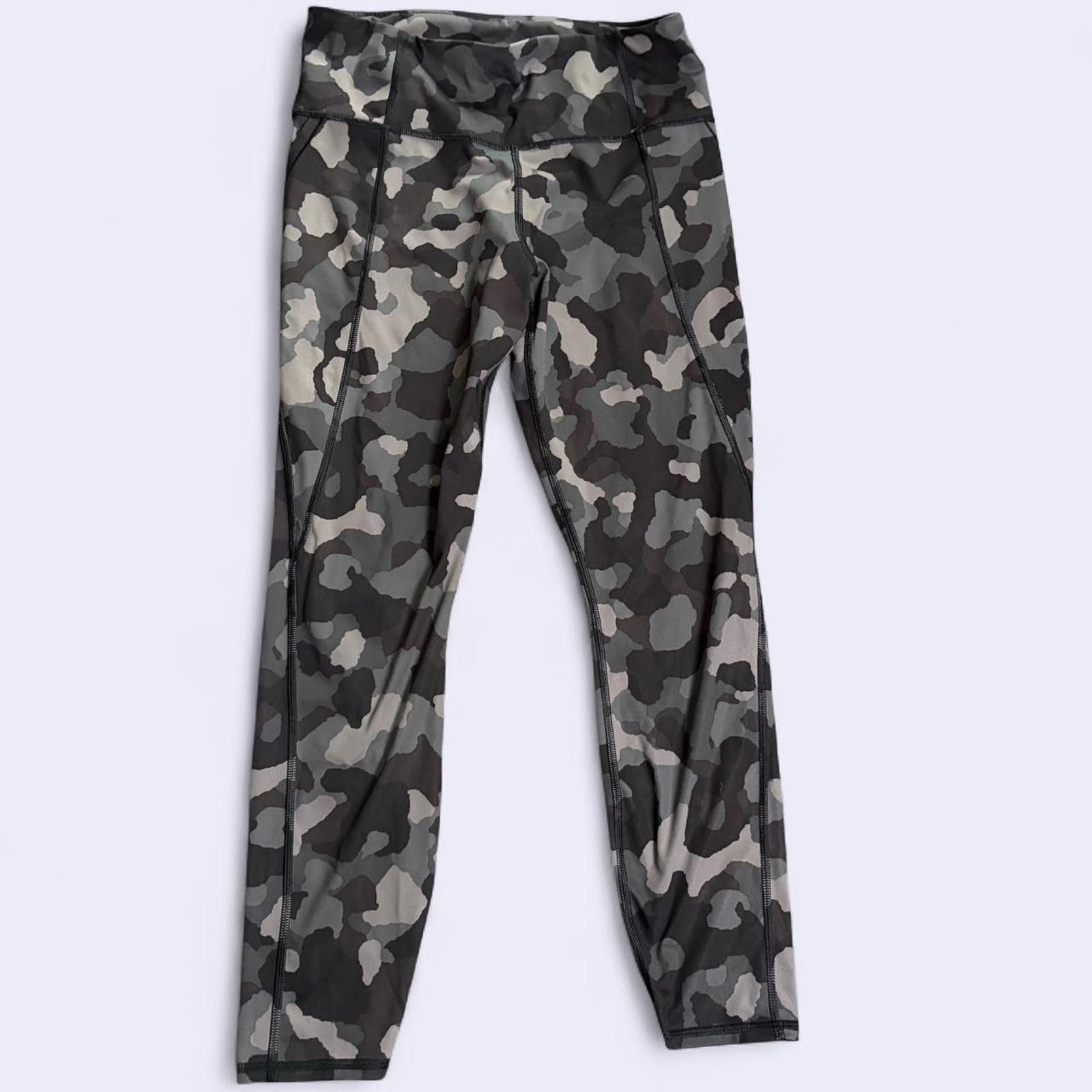 Other Athleta Women's Black and Grey Legging Size 32" / US 10 / IT 46 - 1 Thumbnail
