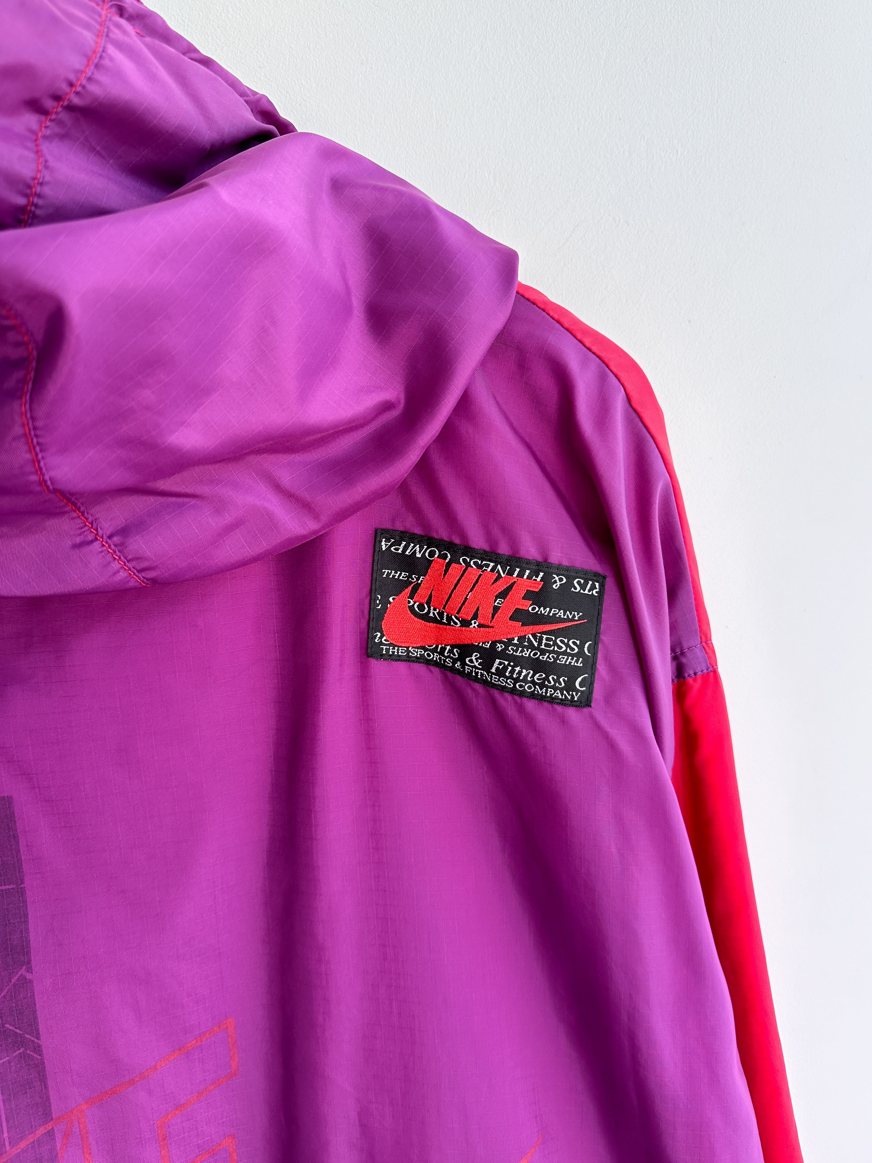 Nike Vintage Nike Track Light Nylon Jacket Size US XL / EU 56 / 4 - 7 Thumbnail