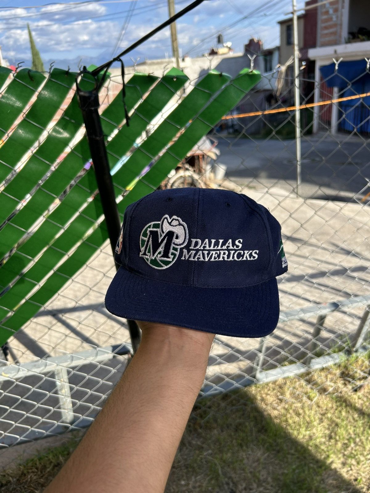 Sports Specialties Vintage Dallas Mavericks Sports specialties side logo hat Size ONE SIZE - 1 Thumbnail