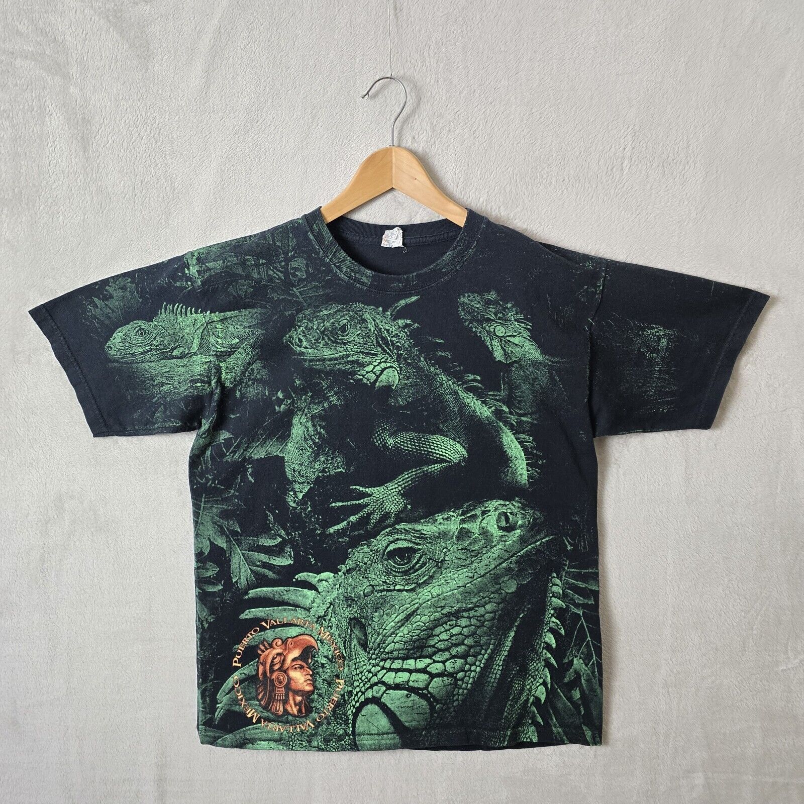 Vintage Vintage Puerto Vallarta Mexico Iguana Men's AOP Shirt Large Size US L / EU 52-54 / 3 - 2 Thumbnail
