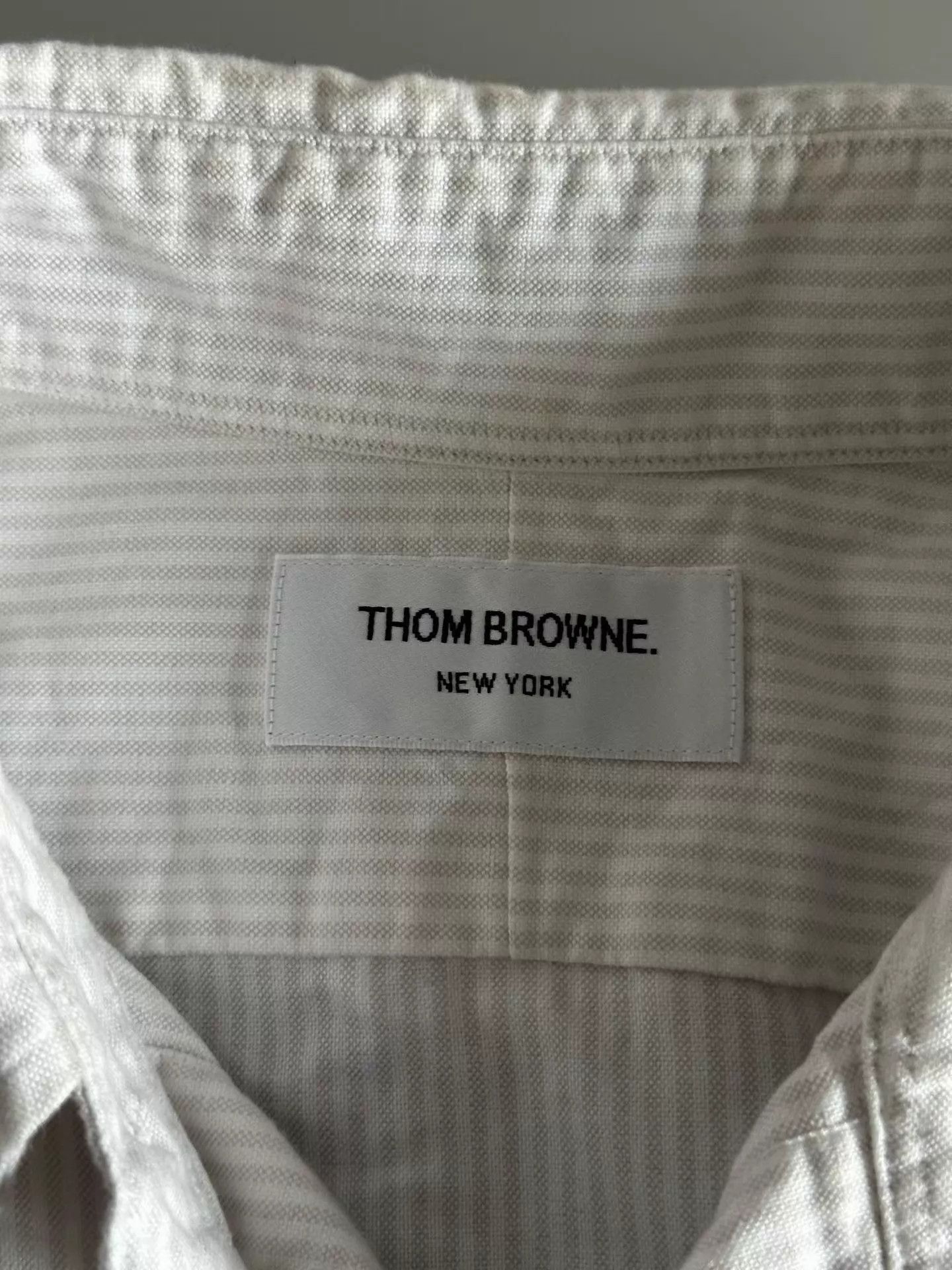 Thom Browne Thom Browne 4 striped armband shirt 98 New Size US XL / EU 56 / 4 - 3 Thumbnail