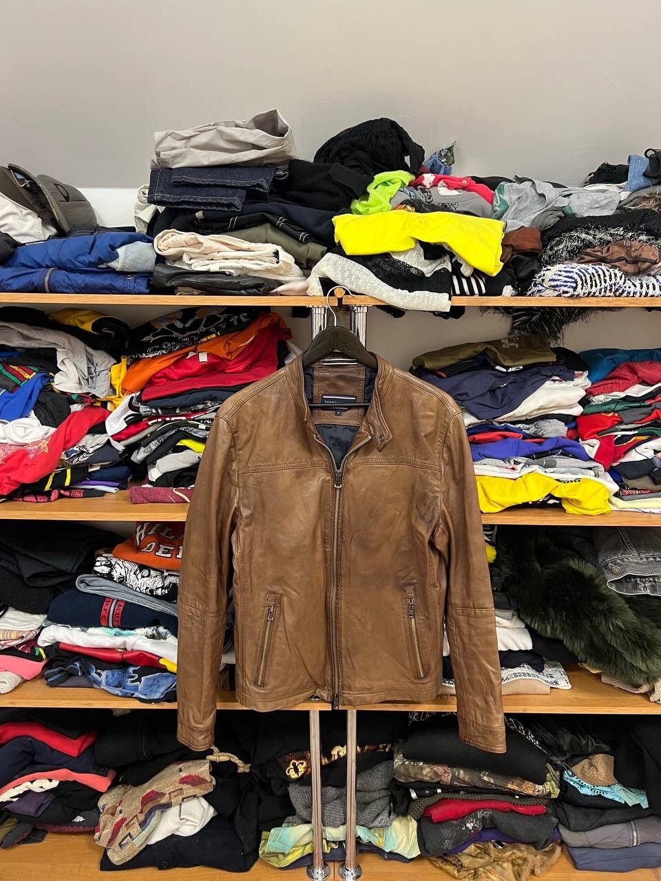Tommy Hilfiger Vintage Tommy Hilfiger Brown Leather Jacket 1990s Size US L / EU 52-54 / 3 - 1 Thumbnail