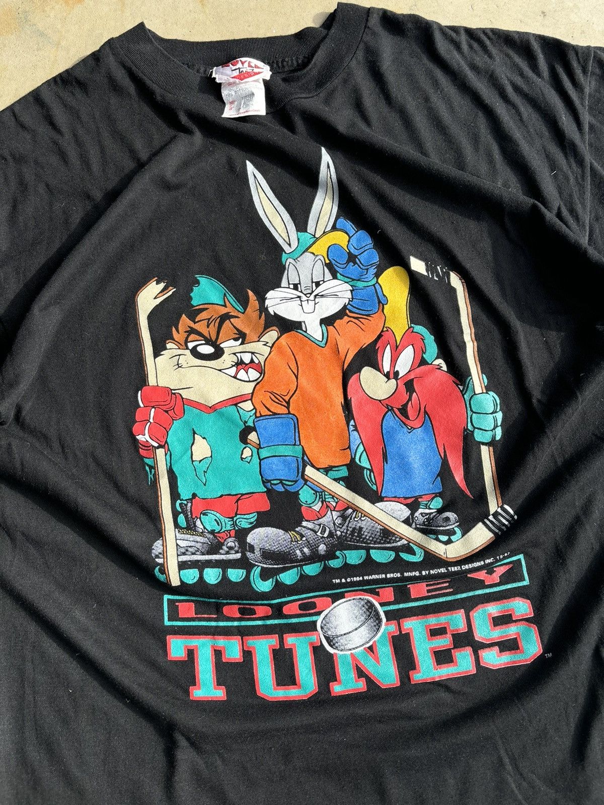 Vintage Crazy Looney Tunes Boxy Hockey Faded Black Novel Tee Shirt Size US XL / EU 56 / 4 - 4 Thumbnail