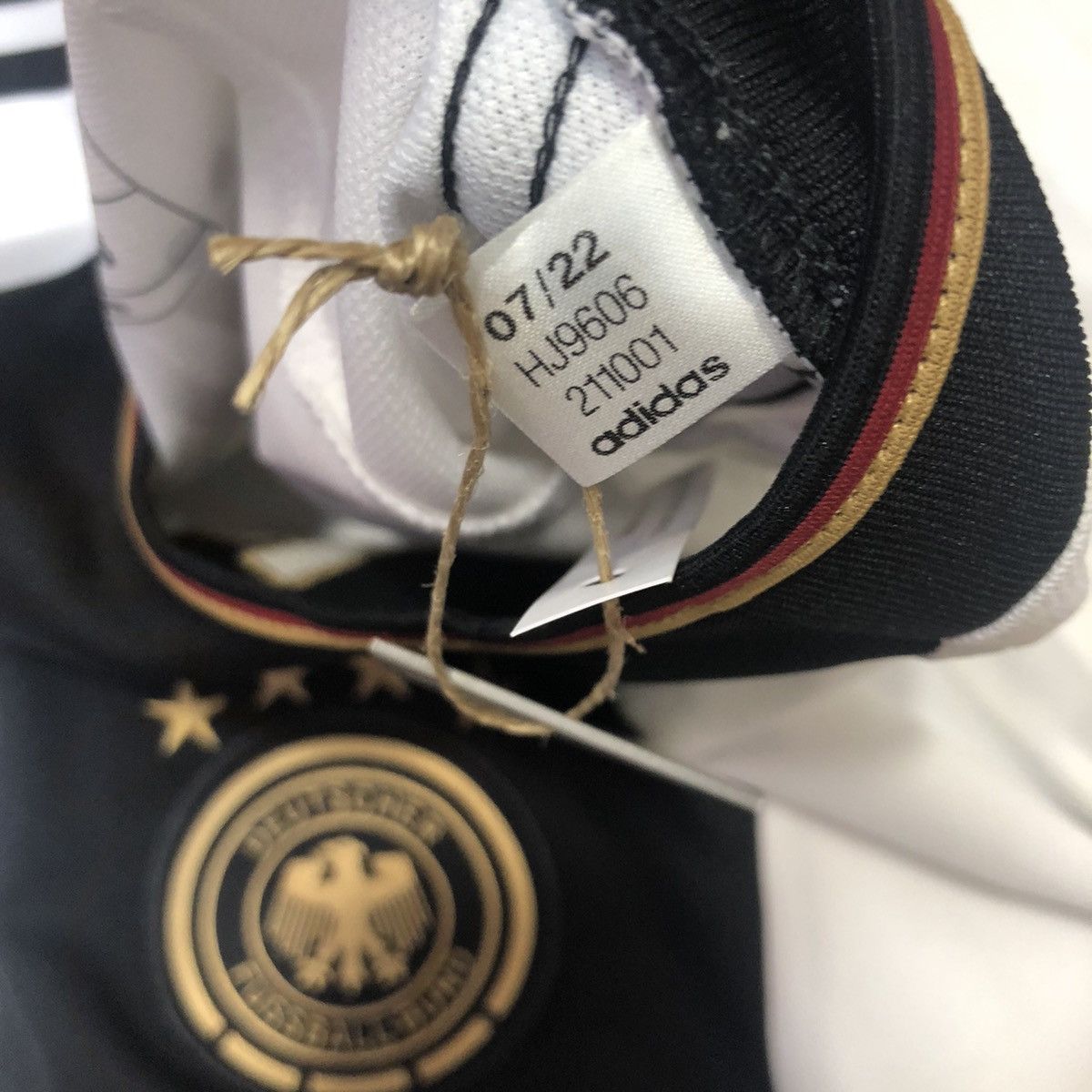 Adidas Germany 22/23 home shirt #13 Muller (Bnwt) Size US M / EU 48-50 / 2 - 8 Thumbnail