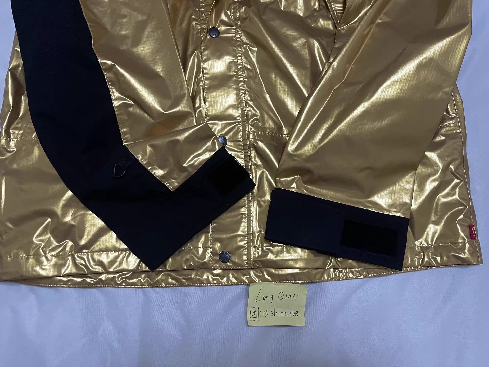 Supreme Supreme x TNF Golden Horn King Metallic Nylon Jacket L Size US L / EU 52-54 / 3 - 4 Thumbnail