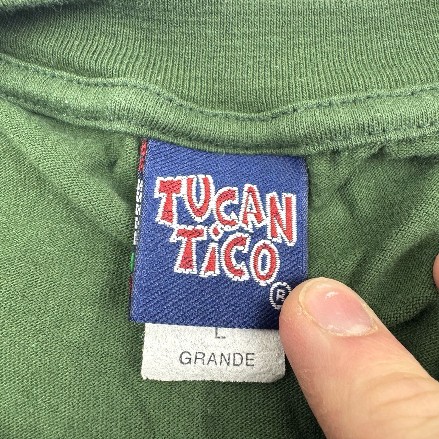 Vintage VINTAGE Tucan Tico Lizard T-Shirt Adult Large Green Nature Animals 90s Y2K Mens Size US L / EU 52-54 / 3 - 4 Thumbnail