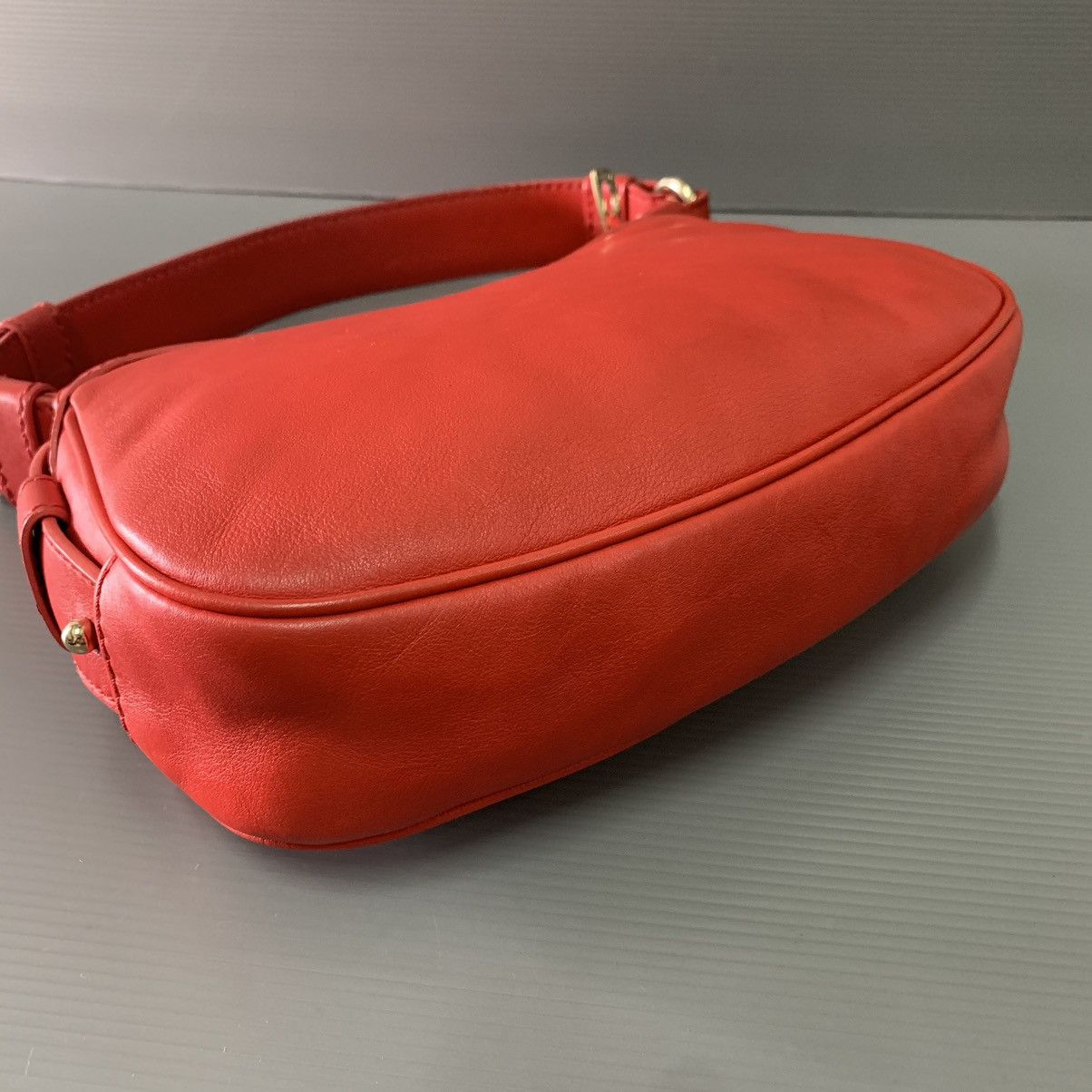 Celine Celine Hobo Pochette Red Leather Dinner Pre-Owned Bag Size ONE SIZE - 7 Thumbnail