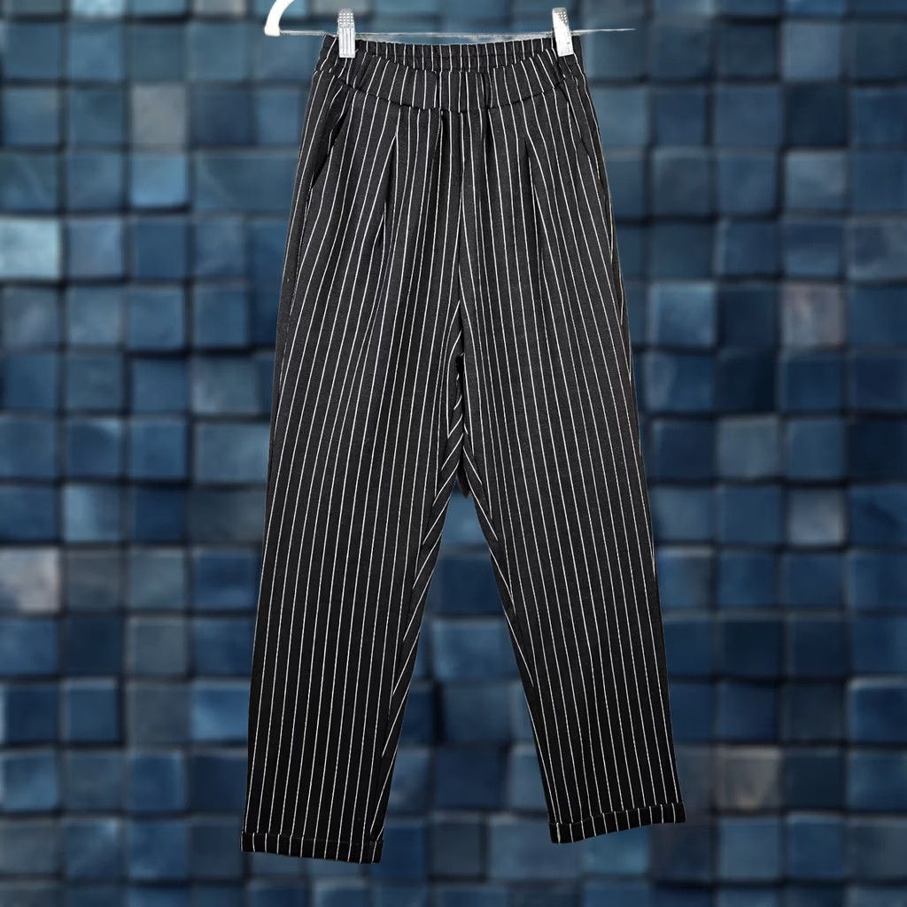 Vintage Lulu's Women's black White stripes Pull-on Casual Pant XS Size 26" / US 2 / IT 38 - 1 Thumbnail