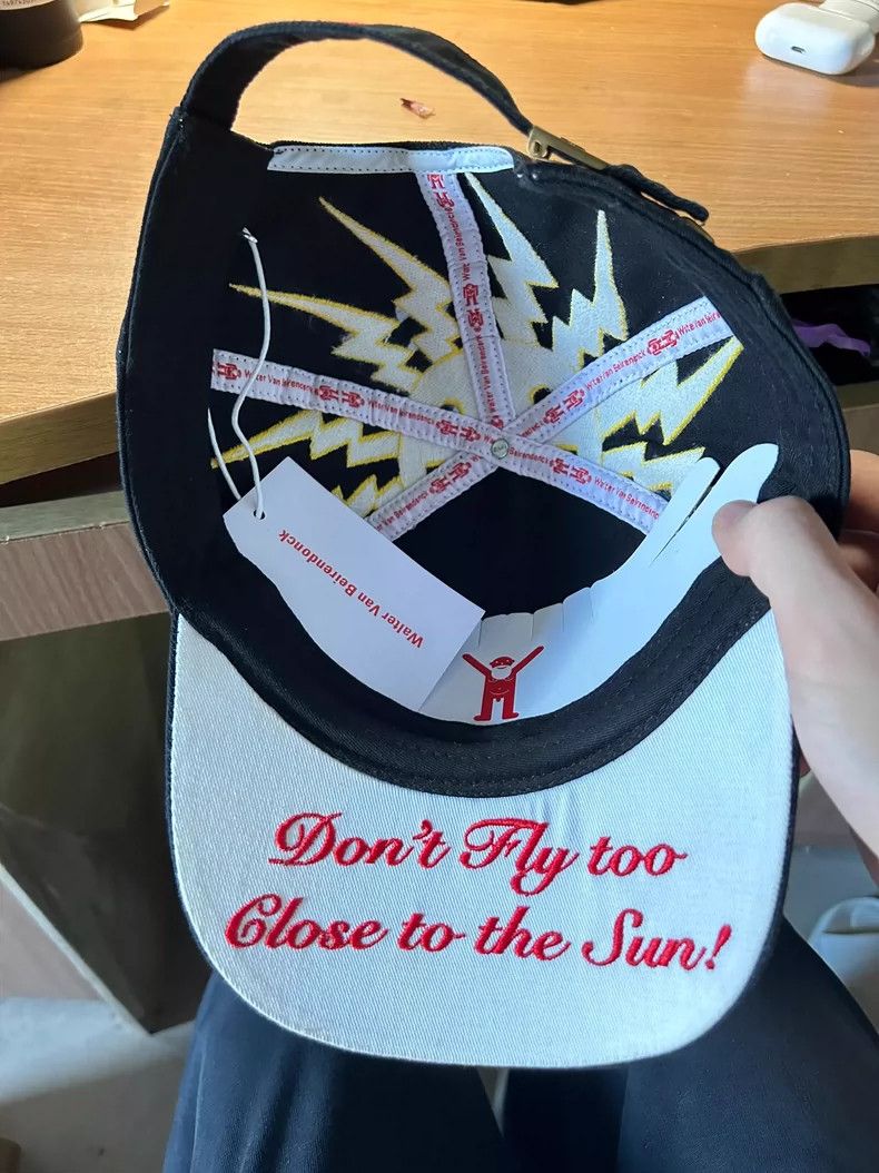 Walter Van Beirendonck walter van beirendonck Golden Sun Glue Little Man 23ss Hat Size ONE SIZE - 2 Thumbnail