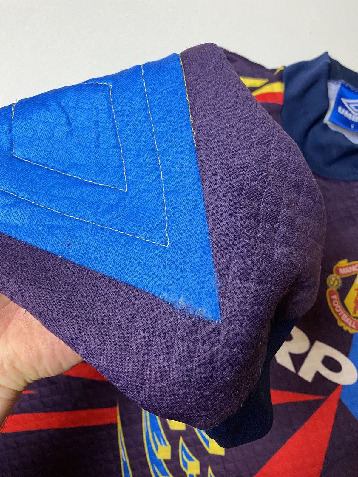 Umbro Umbro x Manchester United Vintage Goalkeeper Size US S / EU 44-46 / 1 - 5 Thumbnail