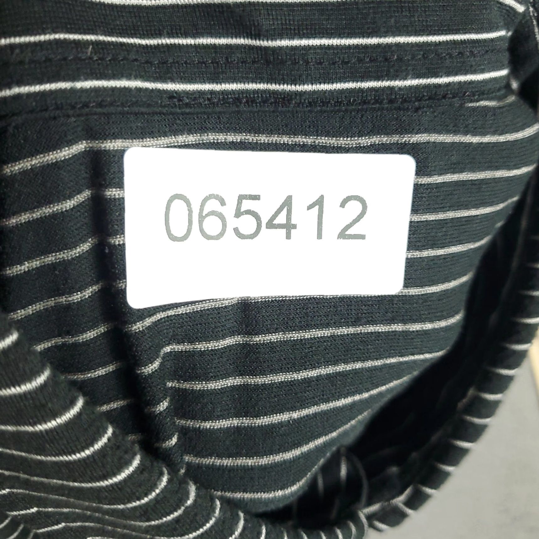 Lululemon Lululemon Polo Shirt Mens Medium Black Gray Striped Active Golf Short Sleeve Size US M / EU 48-50 / 2 - 7 Thumbnail