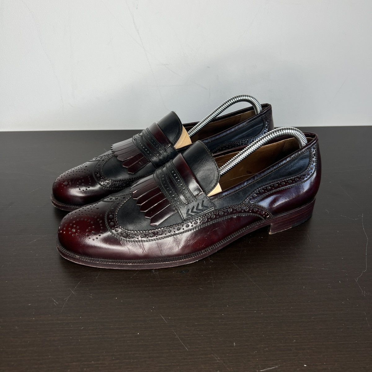 Vintage Vintage Loafers Formal Patent Genuine Leather Shoes Elegant Size US 8.5 / EU 41-42 - 1 Thumbnail