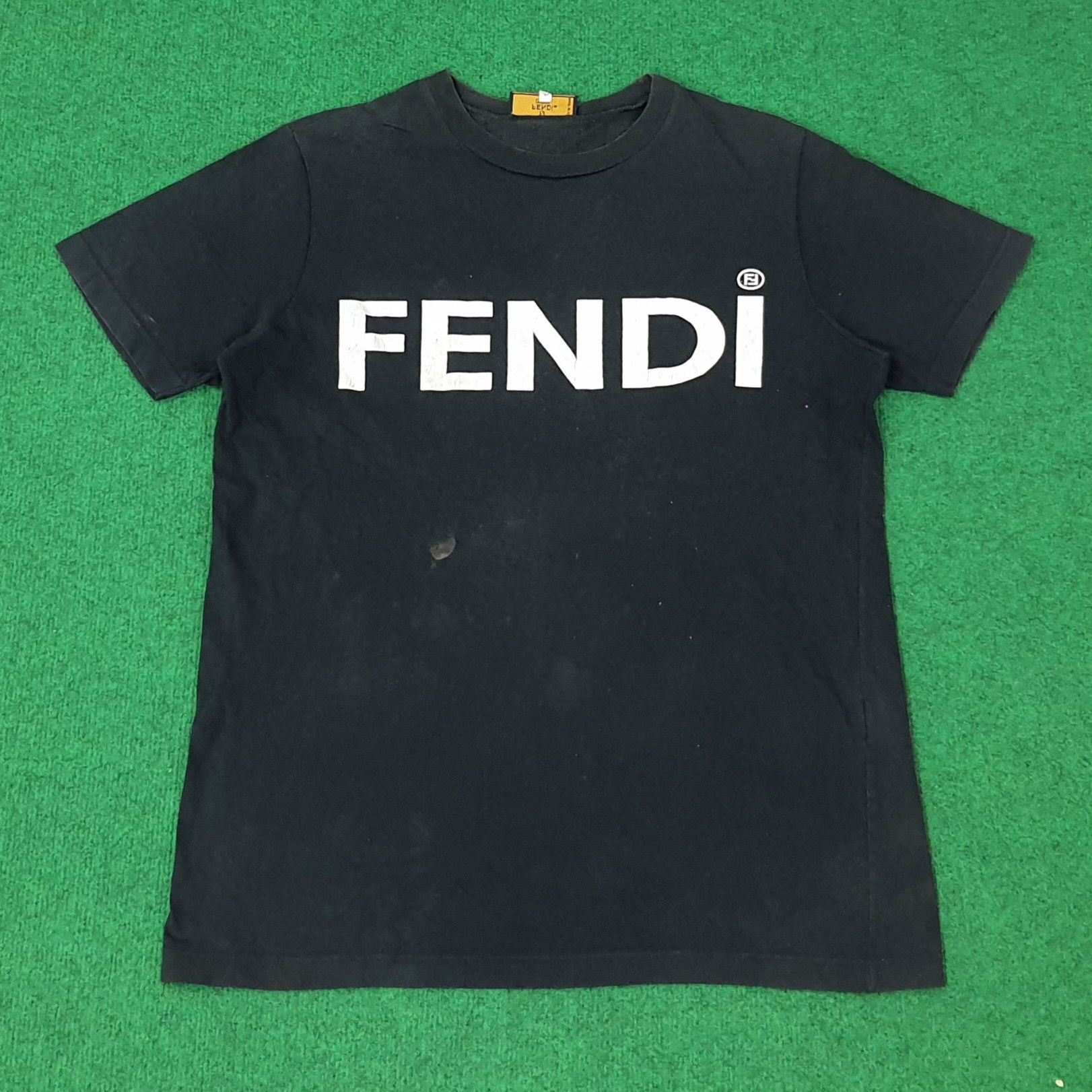 Fendi Vintage FENDI Italian Designer Brand Tshirt C223N7 Size US M / EU 48-50 / 2 - 1 Thumbnail