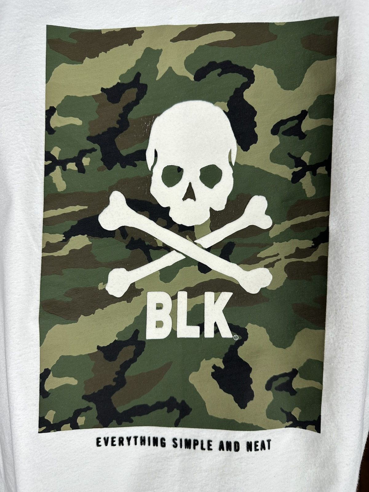CHOCOOLATE Chocoolate BLK Skull Camo Single Stitch T Shirt Size US S / EU 44-46 / 1 - 8 Thumbnail