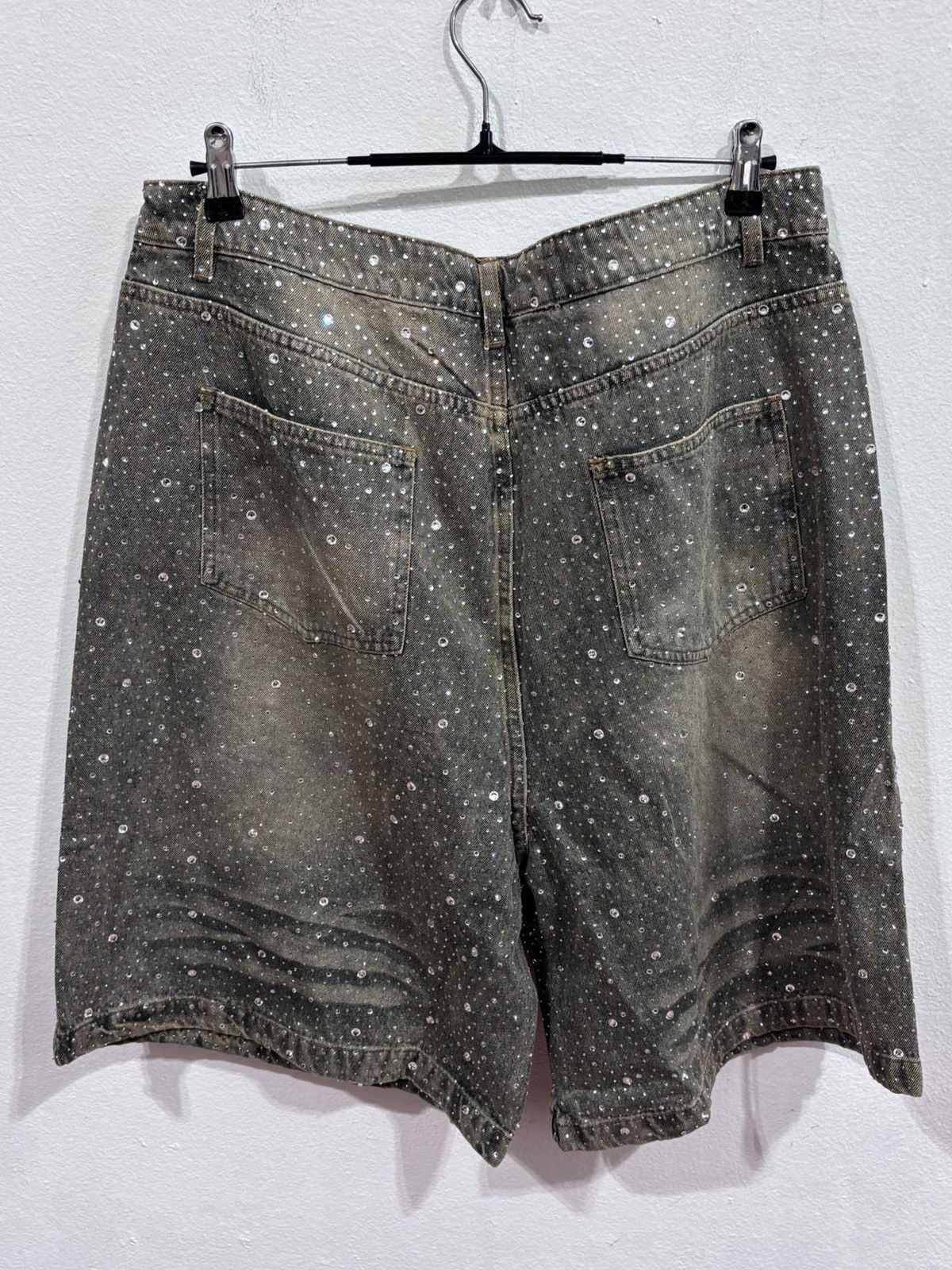 Vale Vale Forever Rain Storm Rhinestone Jean Shorts Mid Wash Size US 34 / EU 50 - 6 Thumbnail