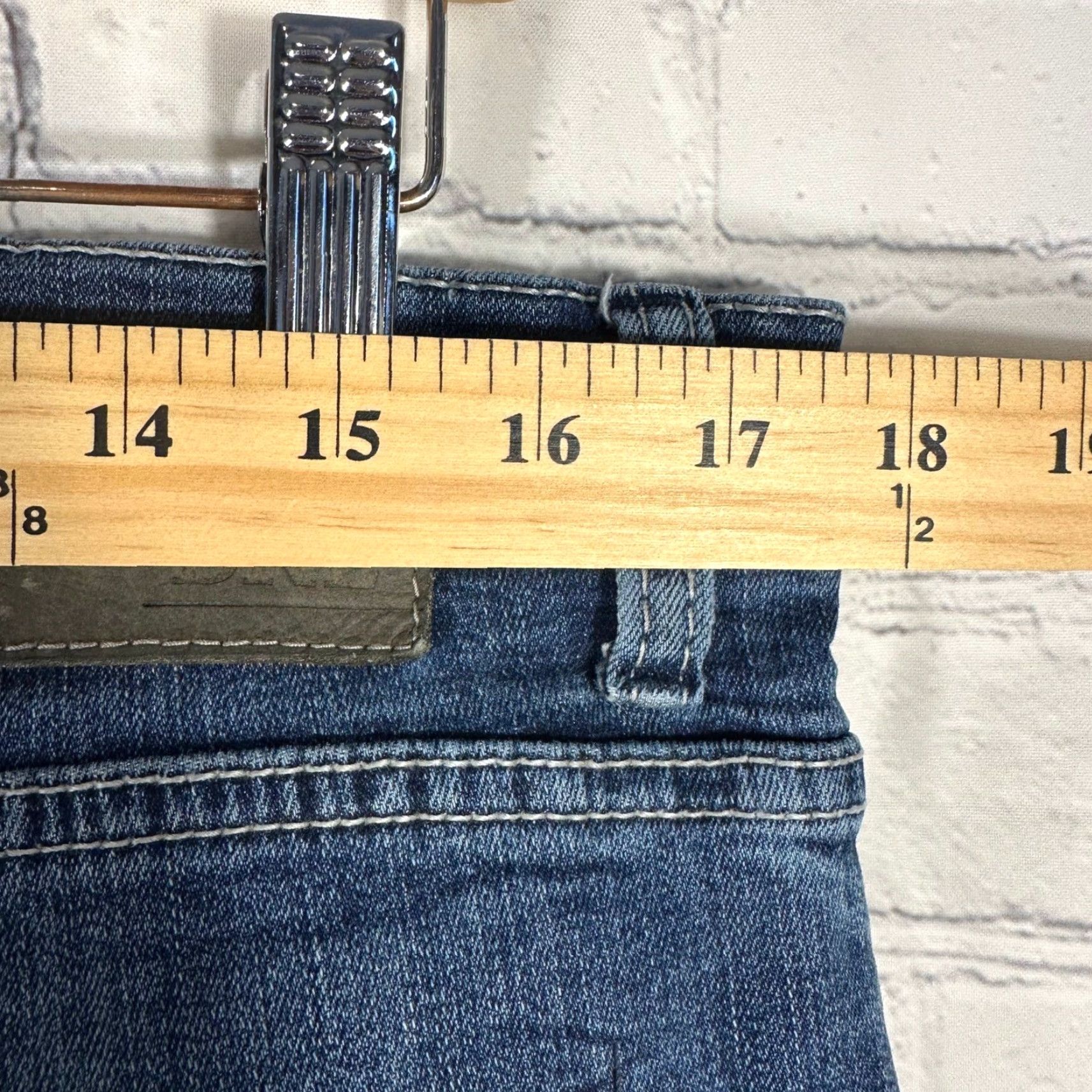 BKE BKE Derek Jeans Mens 34L Blue Medium Wash Distressed Denim Straight 34 Inseam 5-Pocket Zip Button Buckle Bke Size US 34 / EU 50 - 7 Thumbnail