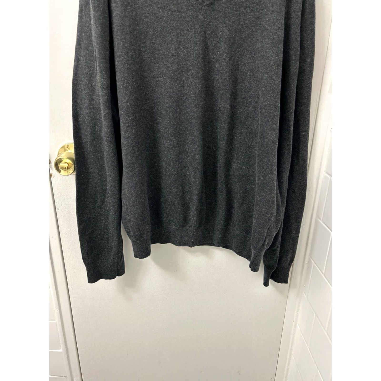Eddie Bauer Eddie Bauer Sweater Mens L Gray V-Neck Pullover Long Sleeve Classic Casual Knit Wool Blend Cashmere Cotton Size US L / EU 52-54 / 3 - 3 Thumbnail