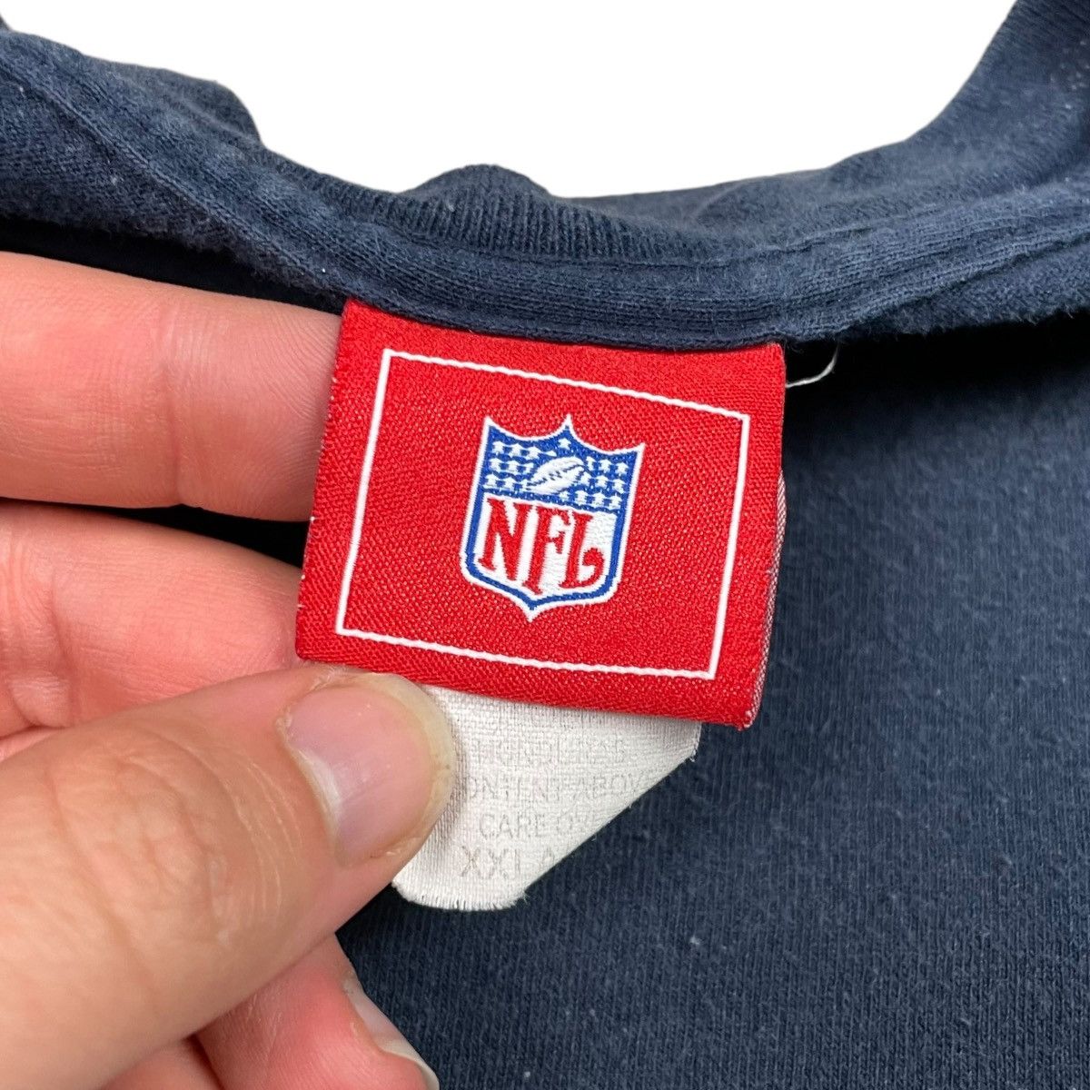 NFL × Vintage Vintage 2000s New England Patriots Logo Navy Shirt Adult 2XL Size US XXL / EU 58 / 5 - 4 Thumbnail
