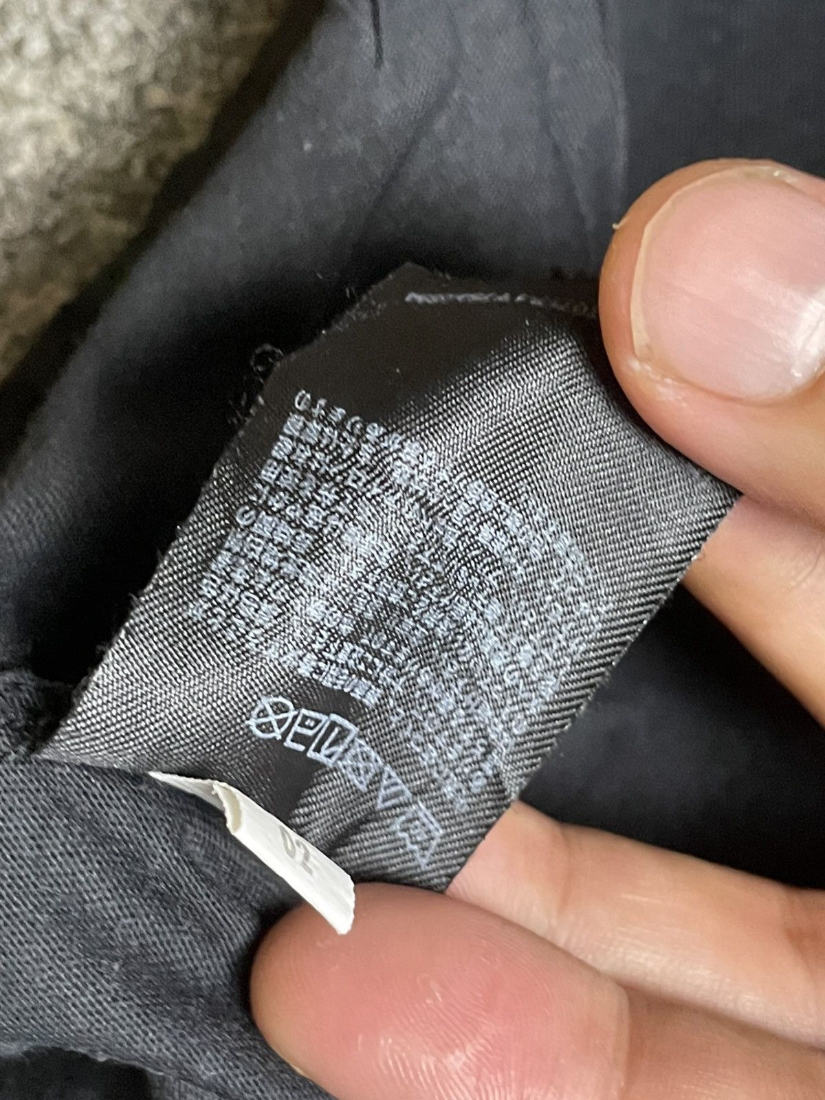Japanese Brand × Uniqlo × Vintage Uniqlo Brand Crewneck Short Sleeve Shirts (115) Size US S / EU 44-46 / 1 - 6 Thumbnail