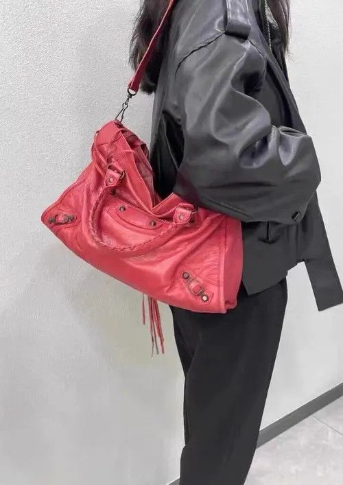 Japanese Brand × Vintage Women's red handbag Size ONE SIZE - 4 Thumbnail