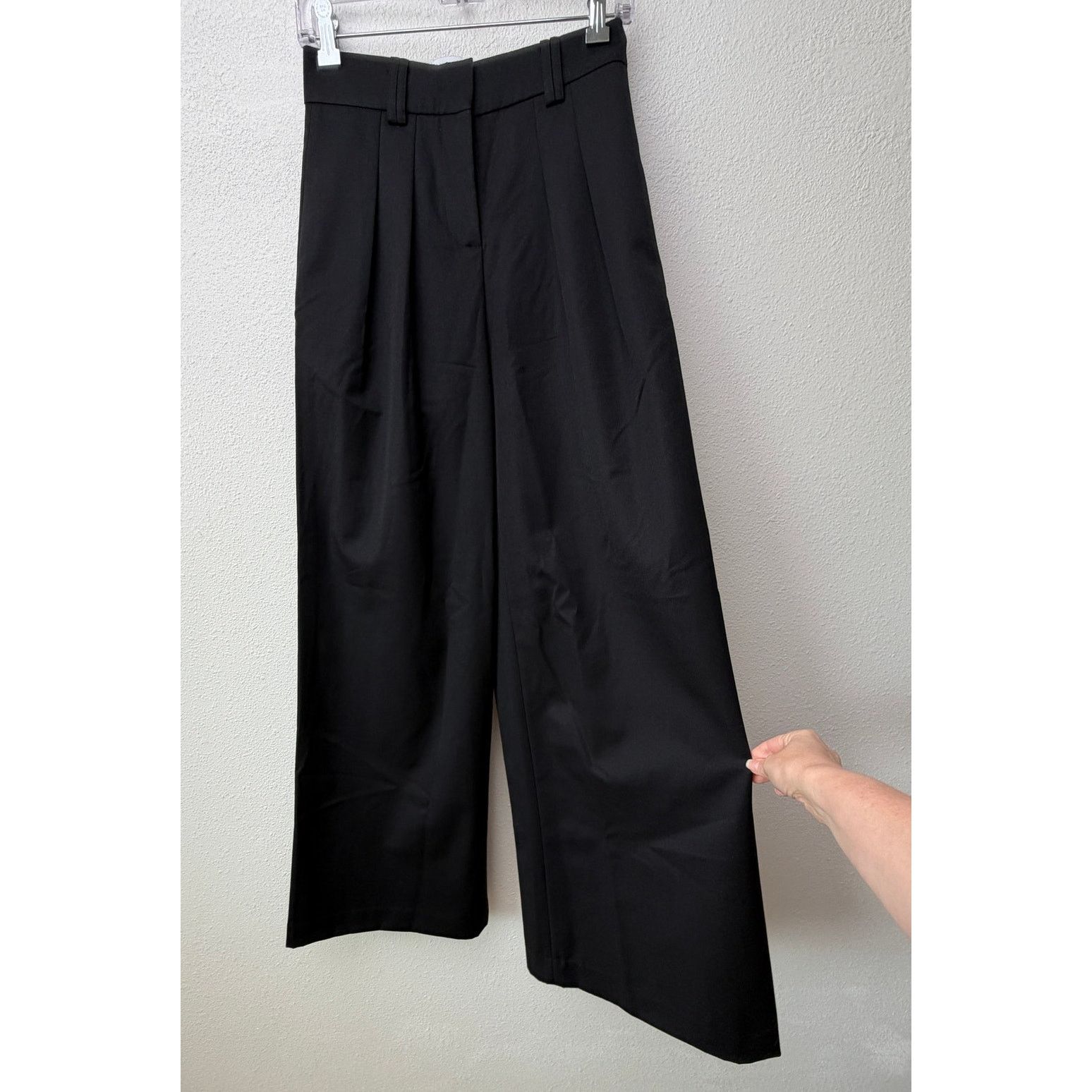 Other Luel Studio Black High Waist Pleated Wide Leg Pants Wool 0 Size 25" / US 0 / IT 36 - 1 Thumbnail