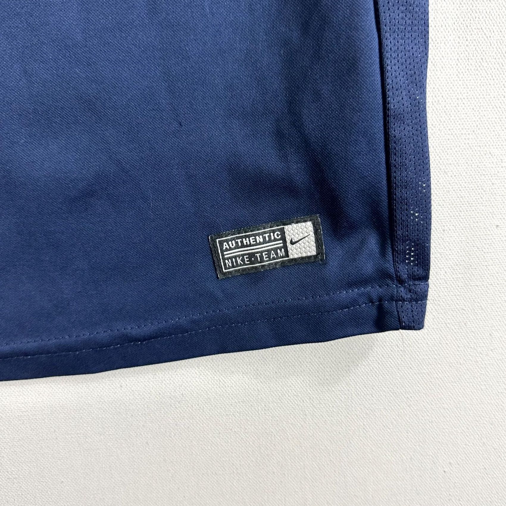 Nike Nike Shirt Womens Large Blue White Athletic Active Gym Train Graphic T-Shirt Size L / US 10 / IT 46 - 4 Thumbnail