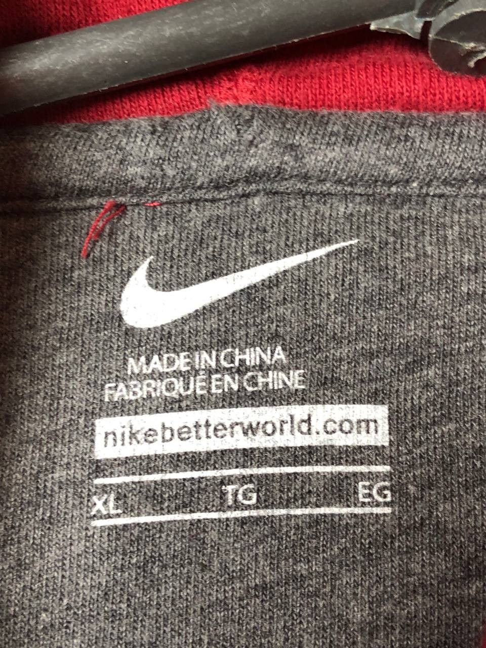 Nike NIKE hoodie Y2K Distressed faded SWOOSH print logo Size US XL / EU 56 / 4 - 2 Thumbnail