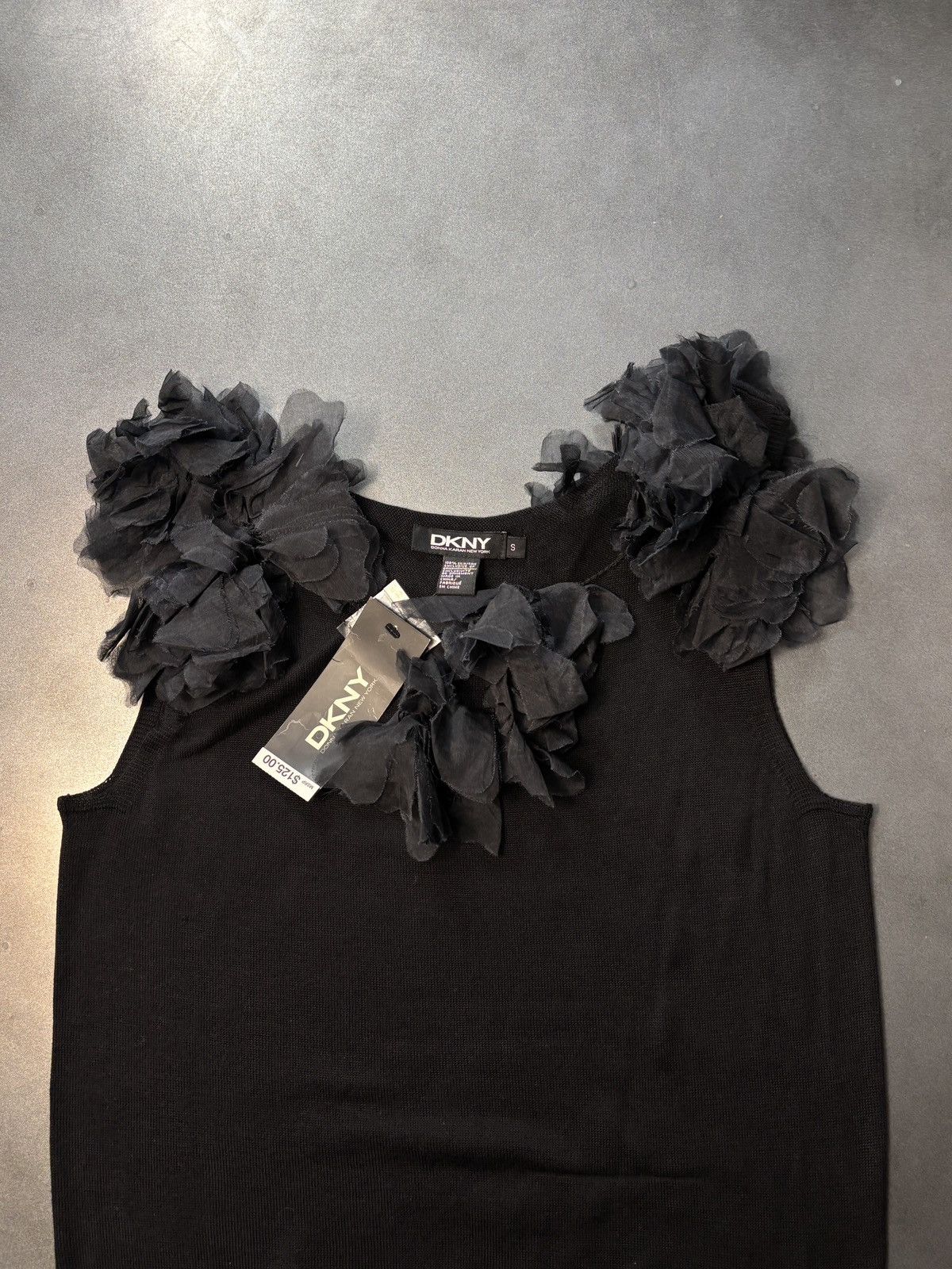 DKNY DKNY Tank Top Floral Applique Sleeveless Top Sweater Vest Size S / US 4 / IT 40 - 13 Thumbnail