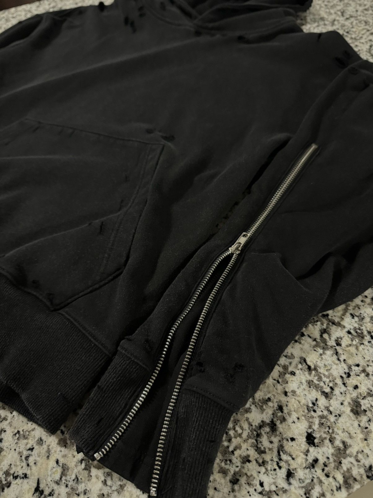 Japanese Brand Distressed black hoodie Size US M / EU 48-50 / 2 - 3 Thumbnail