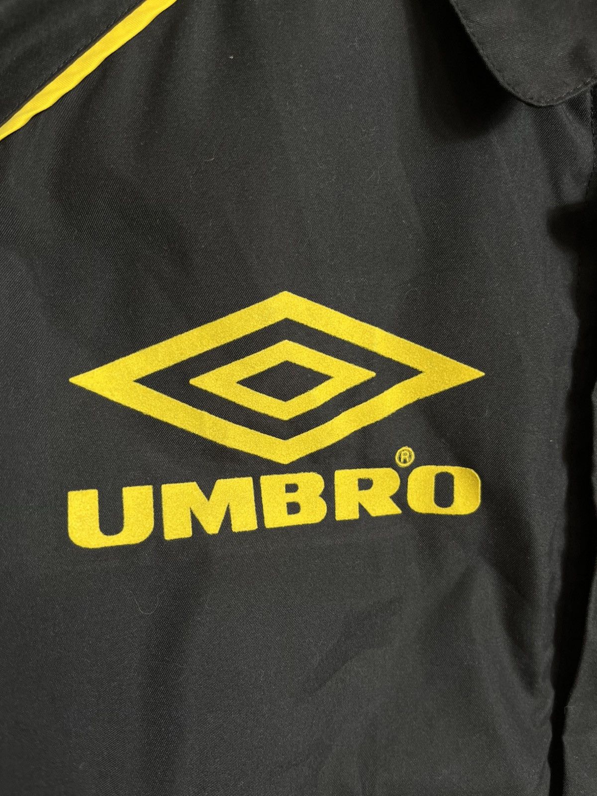 Umbro Retro Umbro Pro Training 90s track jacket black Size US L / EU 52-54 / 3 - 5 Thumbnail