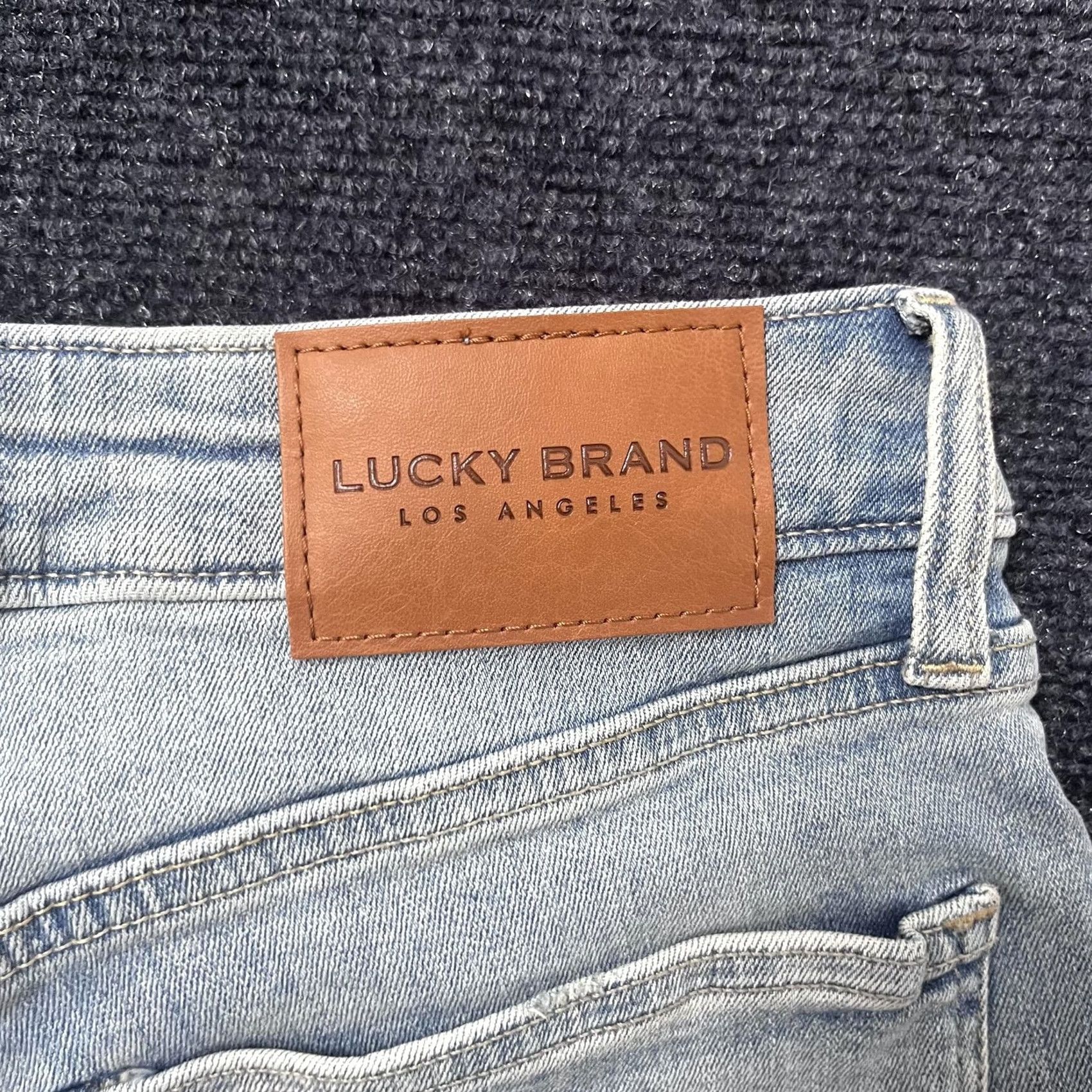 Lucky Brand Lucky Brand Jeans Womens 6 28 Light Wash Distressed Ankle Skinny Raw Hem Denim Shirt Size 28" / US 6 / IT 42 - 5 Thumbnail