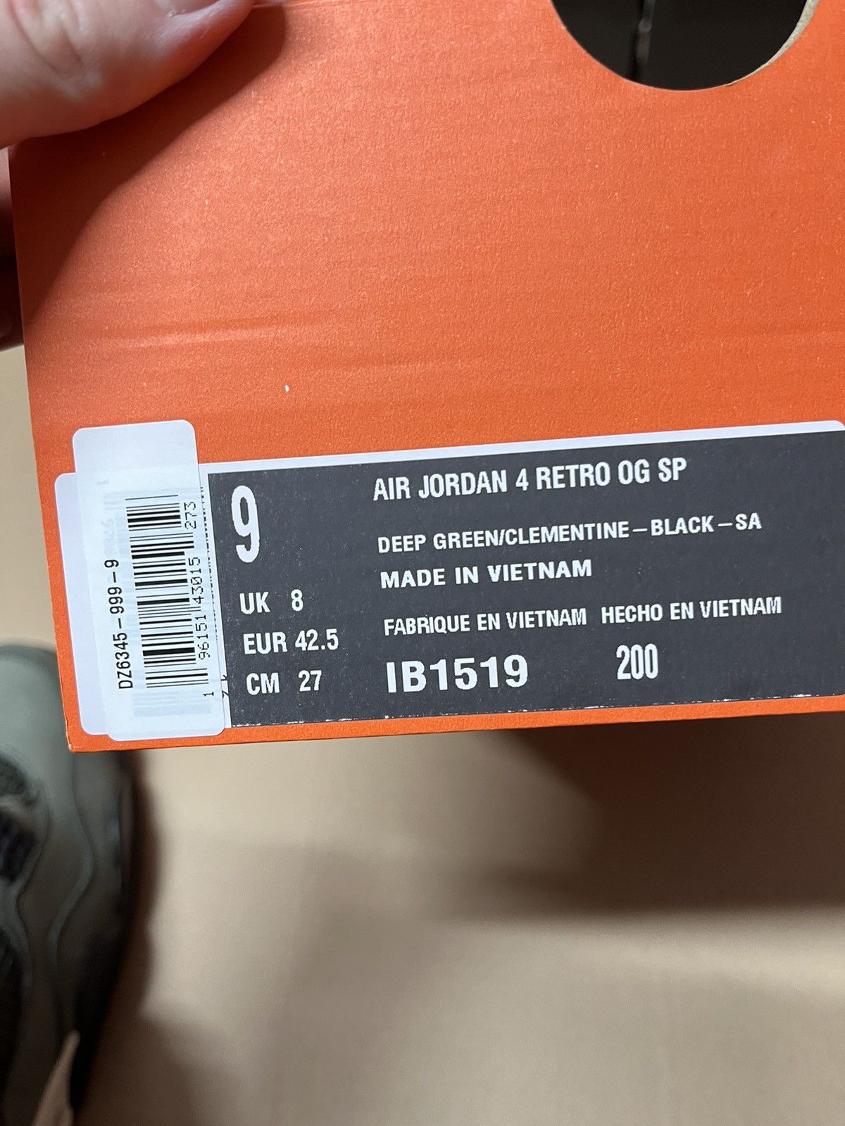 Nike Jordan 4 Retro Undefeated Sp Size US 9 / EU 42 - 22 Thumbnail