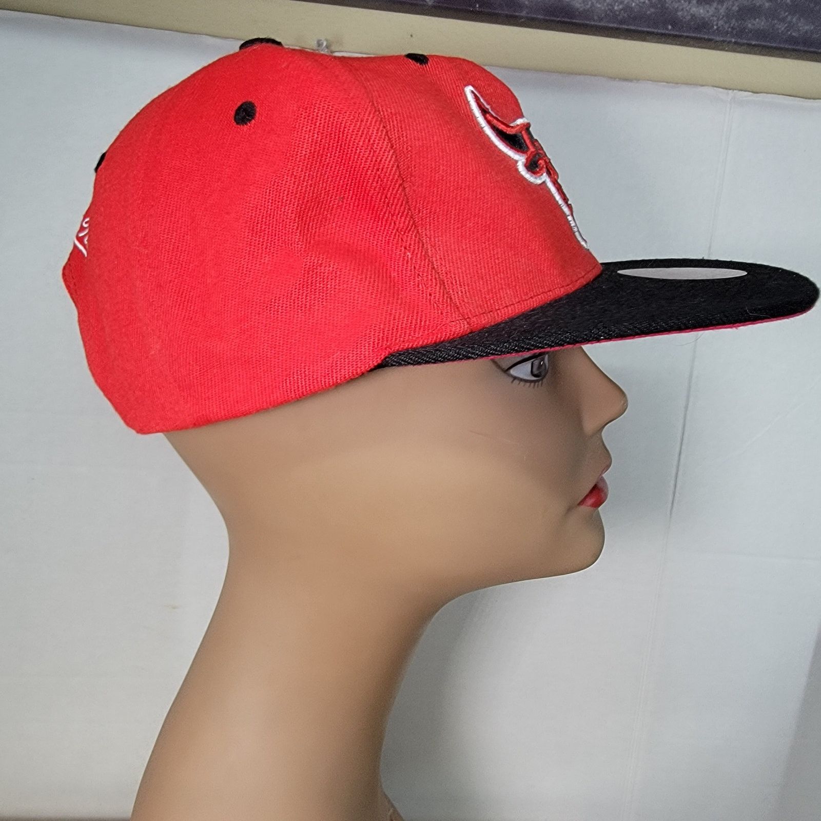 Mitchell & Ness Mitchell & Ness Chicago Bulls Snap Back Hat - NWT Size ONE SIZE - 3 Thumbnail