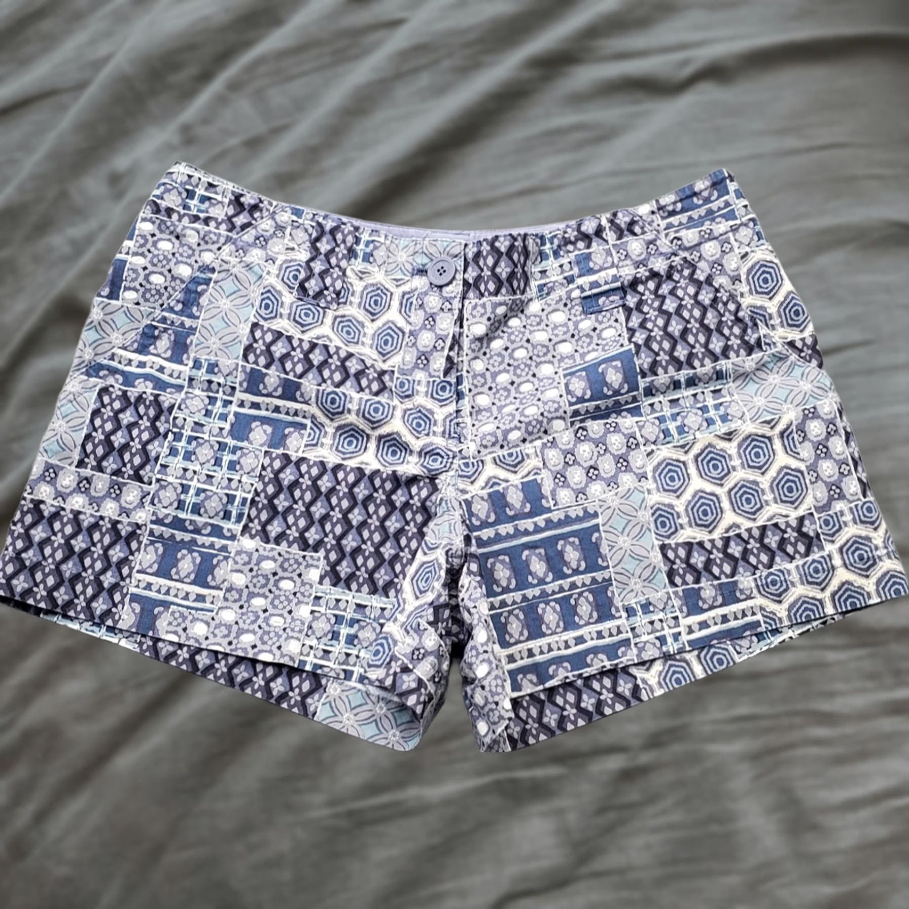 Vintage New York & Company Chino Shorts Women's 6 Multi Patterned Stretch Slash Pocket Size 28" / US 6 / IT 42 - 1 Thumbnail